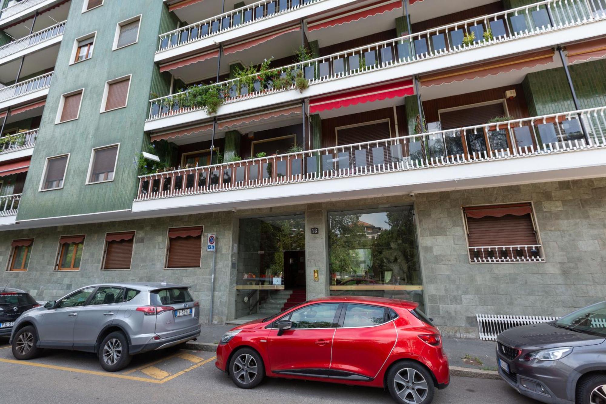Lorenteggio Large Flat Appartamento Milano