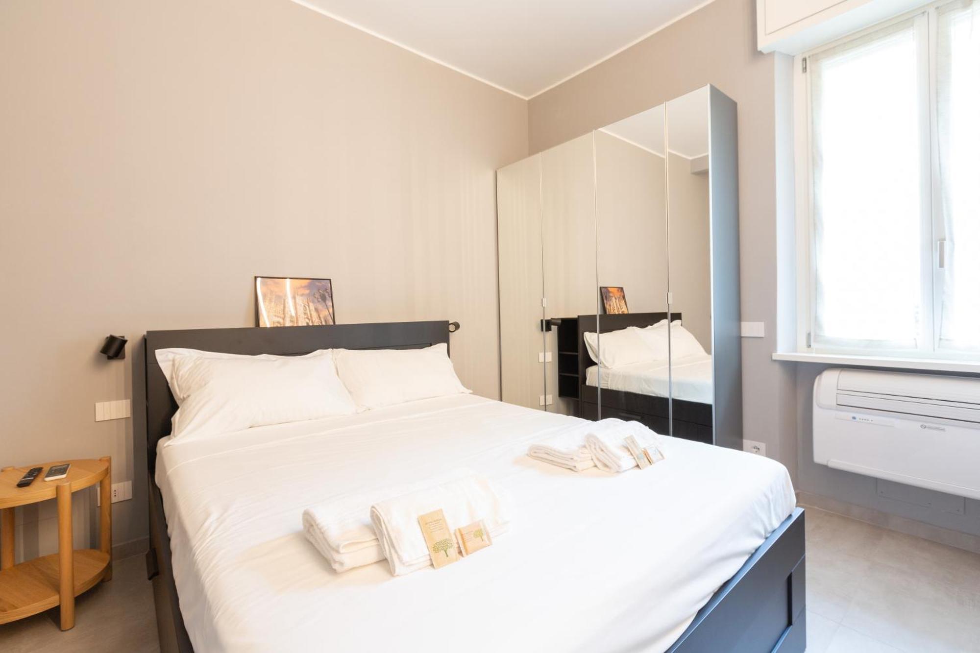 Marche Charming Flat Mailand