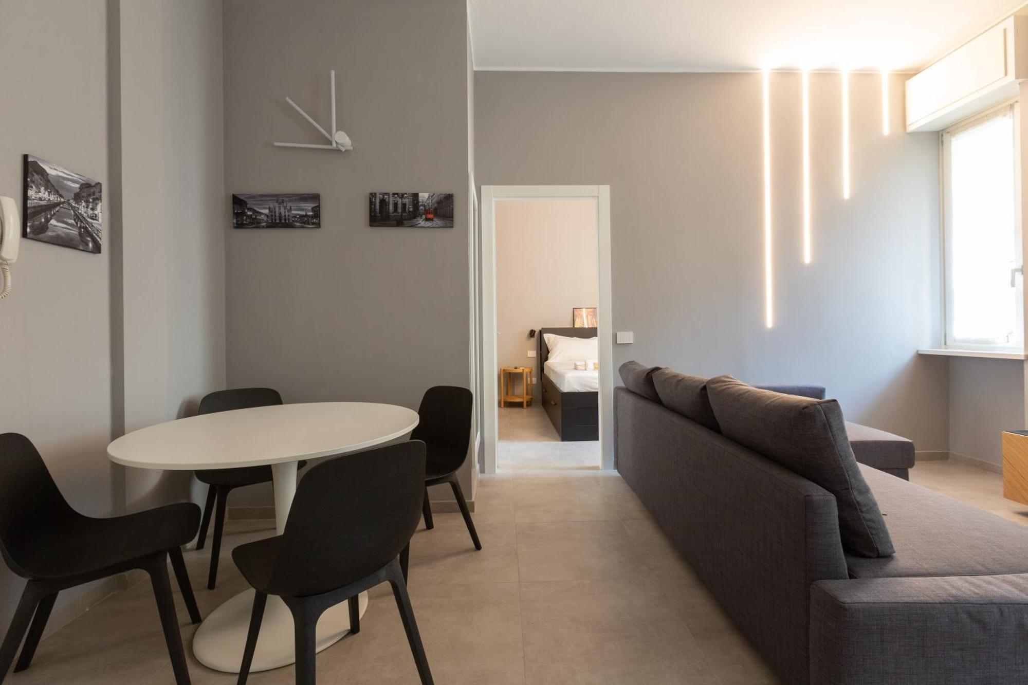 Apartment Marche Charming Flat Mailand