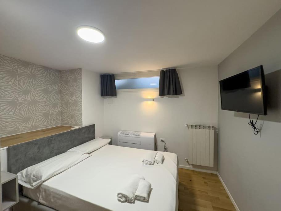 Brunacci Suite, 5 Min To Navigli * Milano