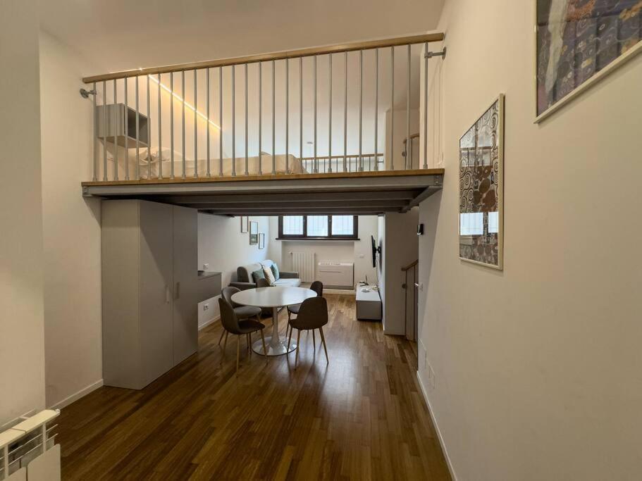 Appartamento Brunacci Suite, 5 Min To Navigli *