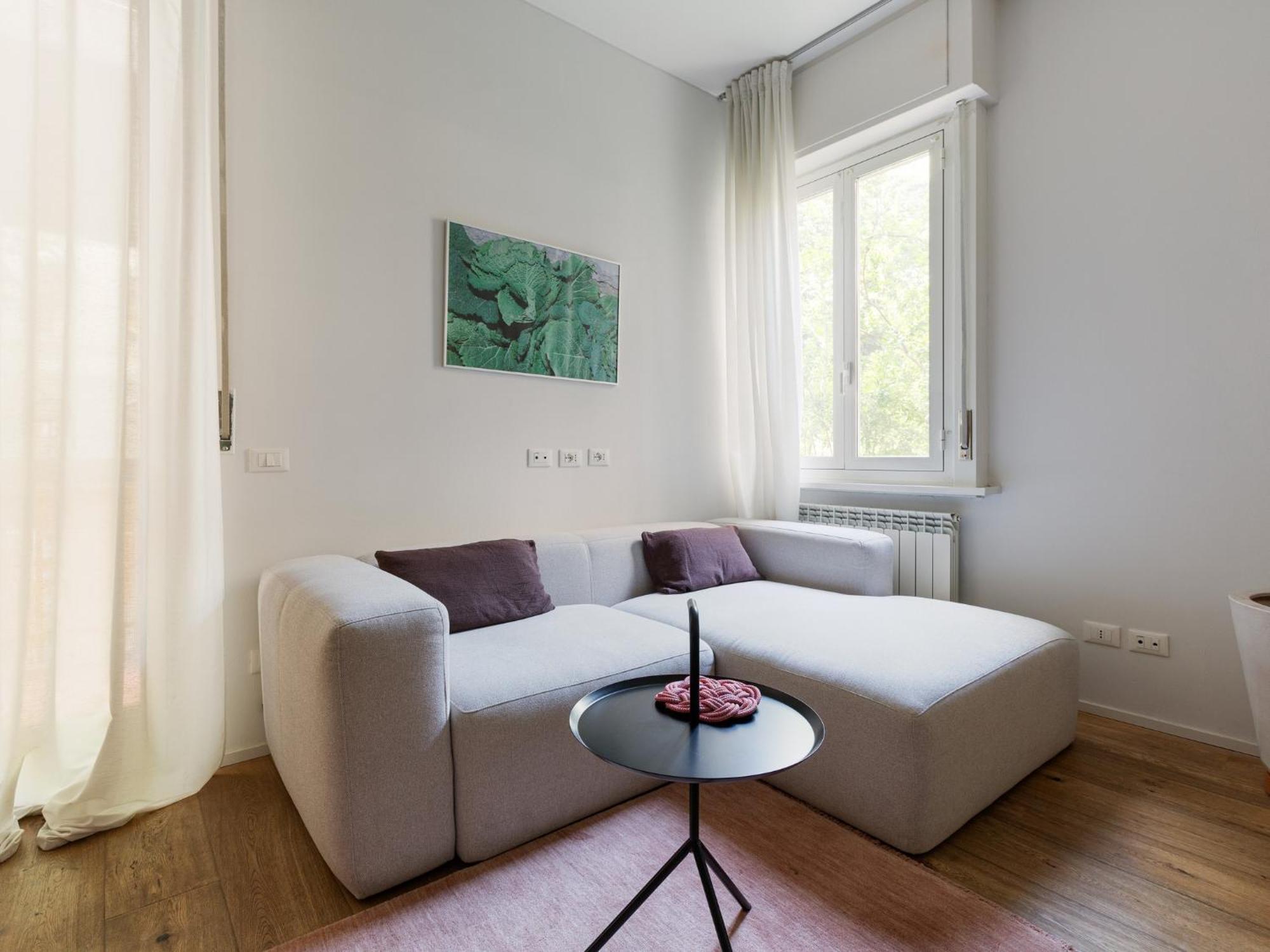 Abbiategrasso M2 With Balconies * Mailand