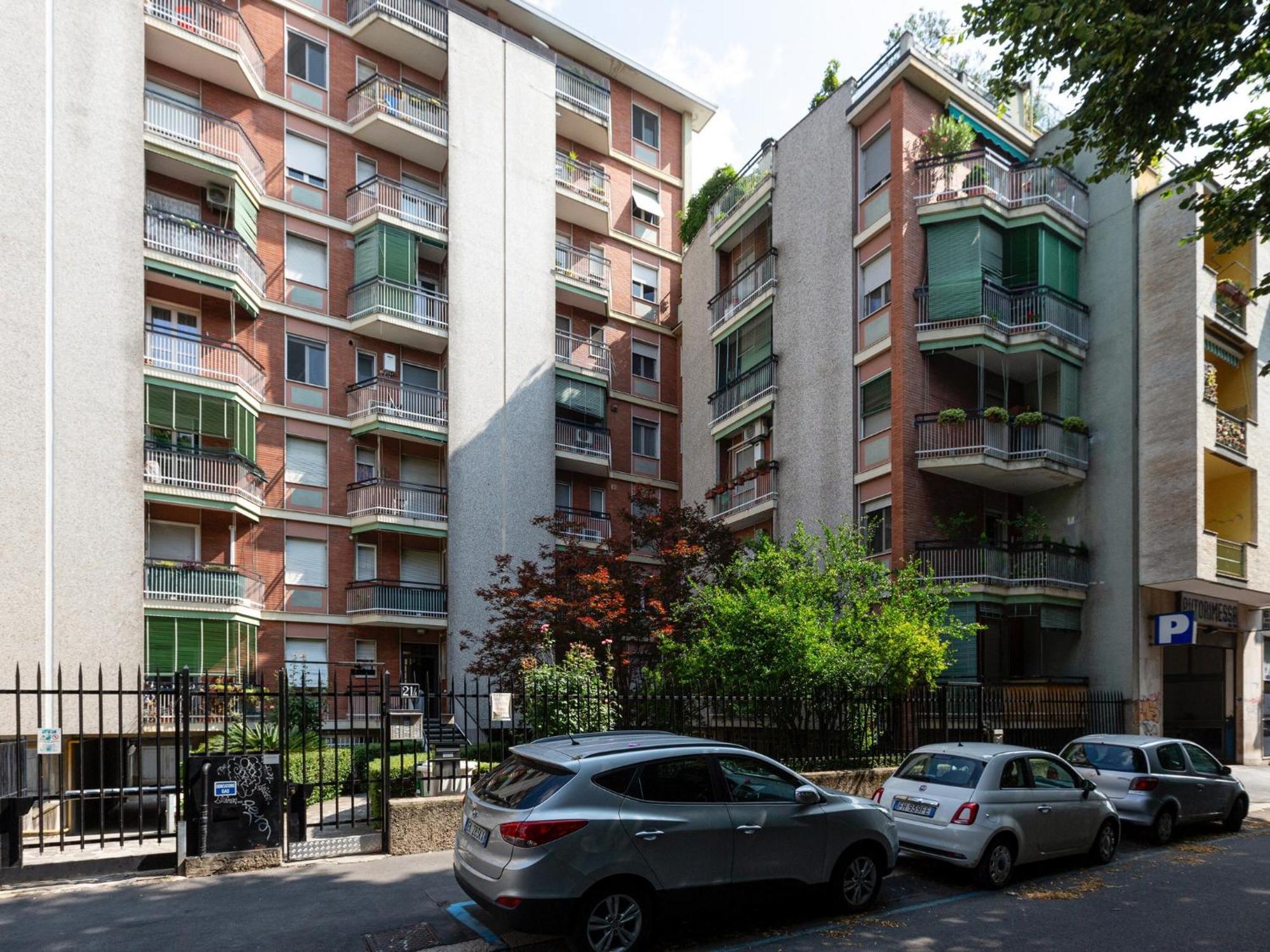 Apartment Abbiategrasso M2 With Balconies Mailand