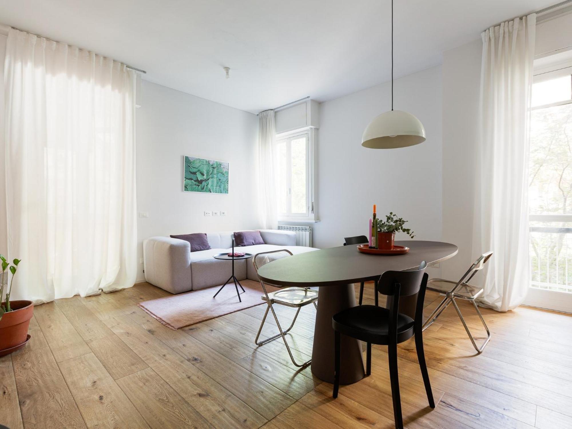 Abbiategrasso M2 With Balconies Apartment Mailand