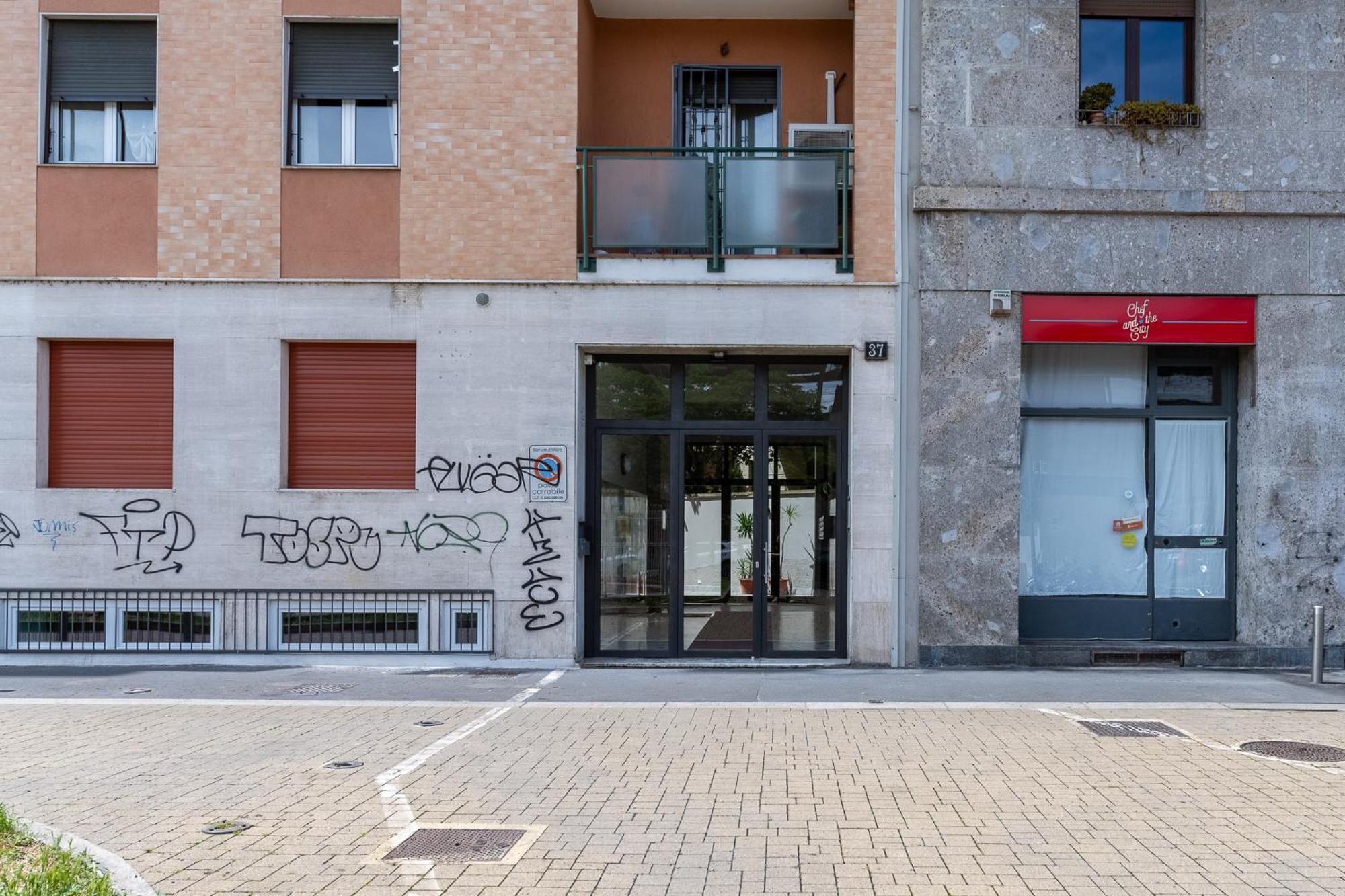 2 Bedroom Gem Next To Central Station With Ac *