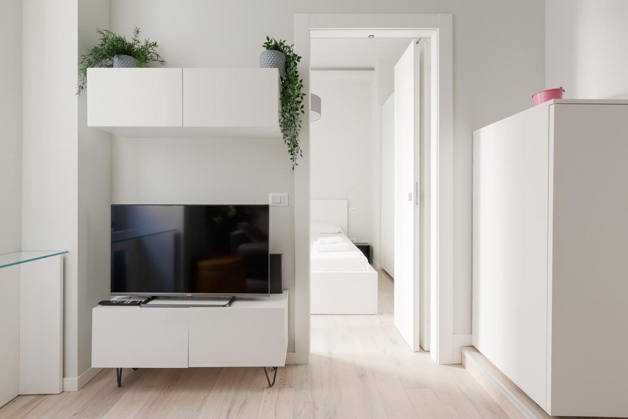 Apartment Life - Renovated *