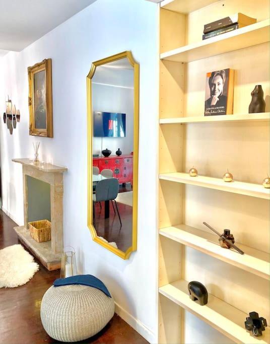 Duomo Area 2 Bedroom Deluxe Apartment Milan