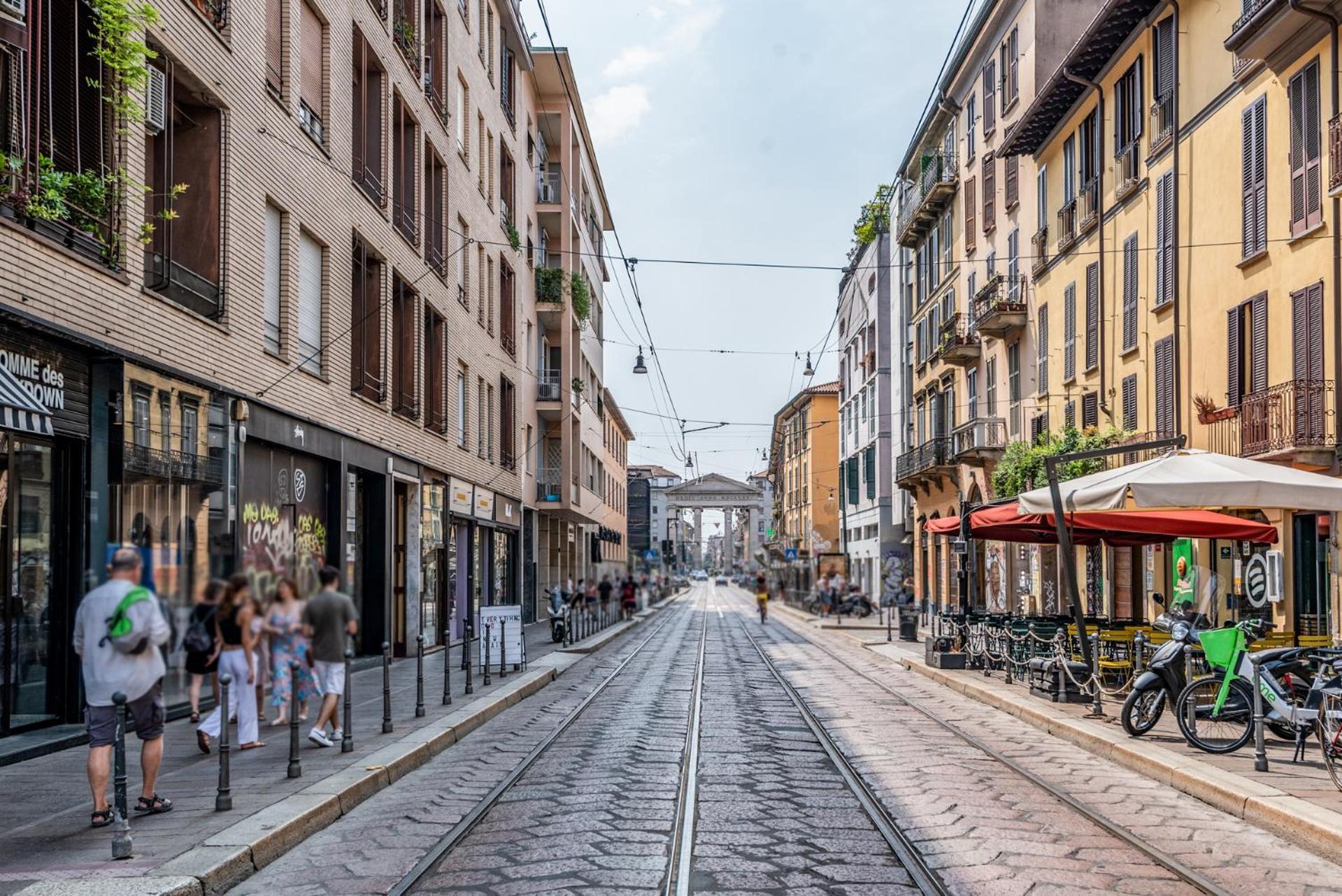 2 Pax Wi-fi Porta Ticinese Milano