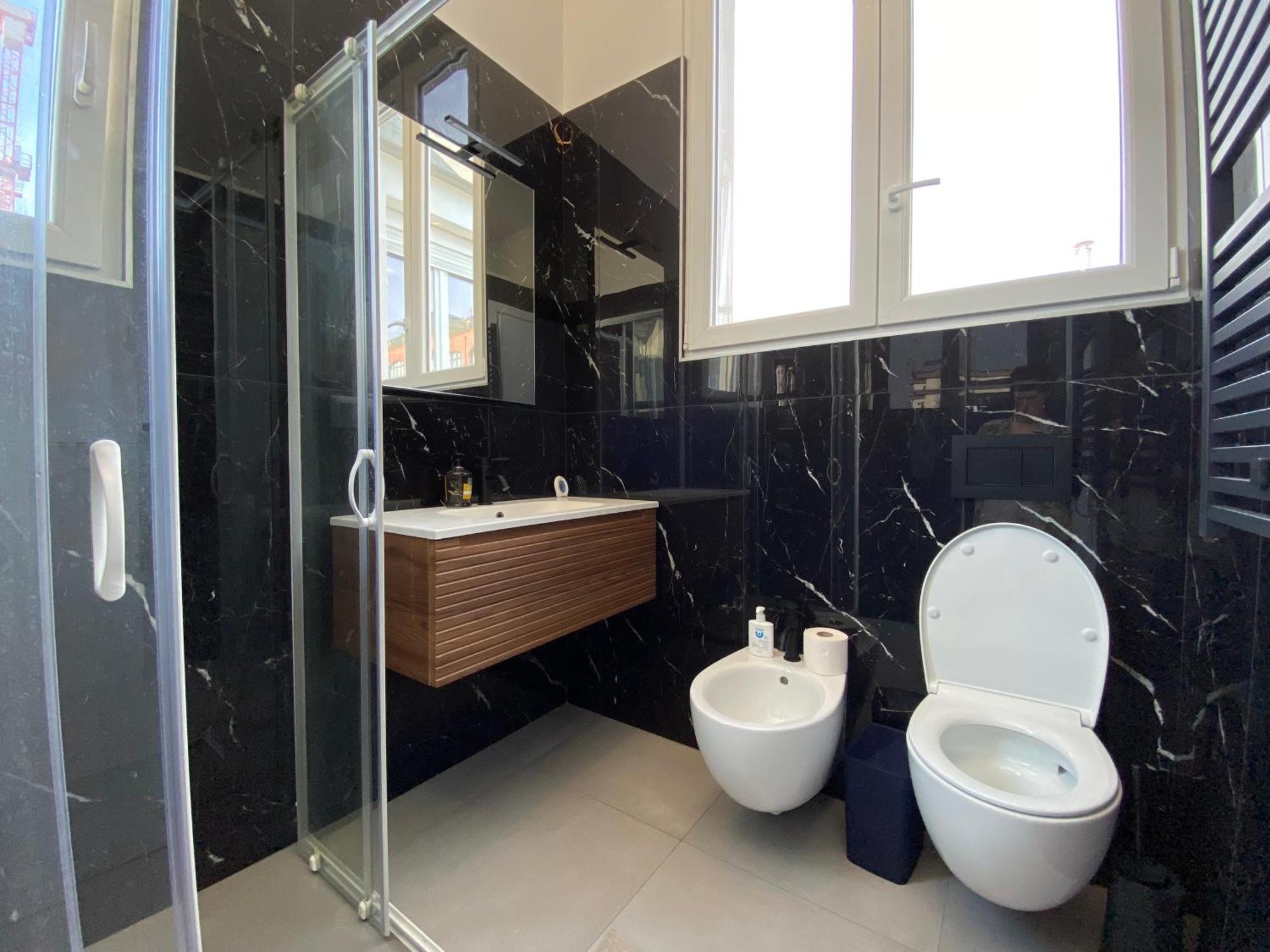 Modern 3 Bedrooms *