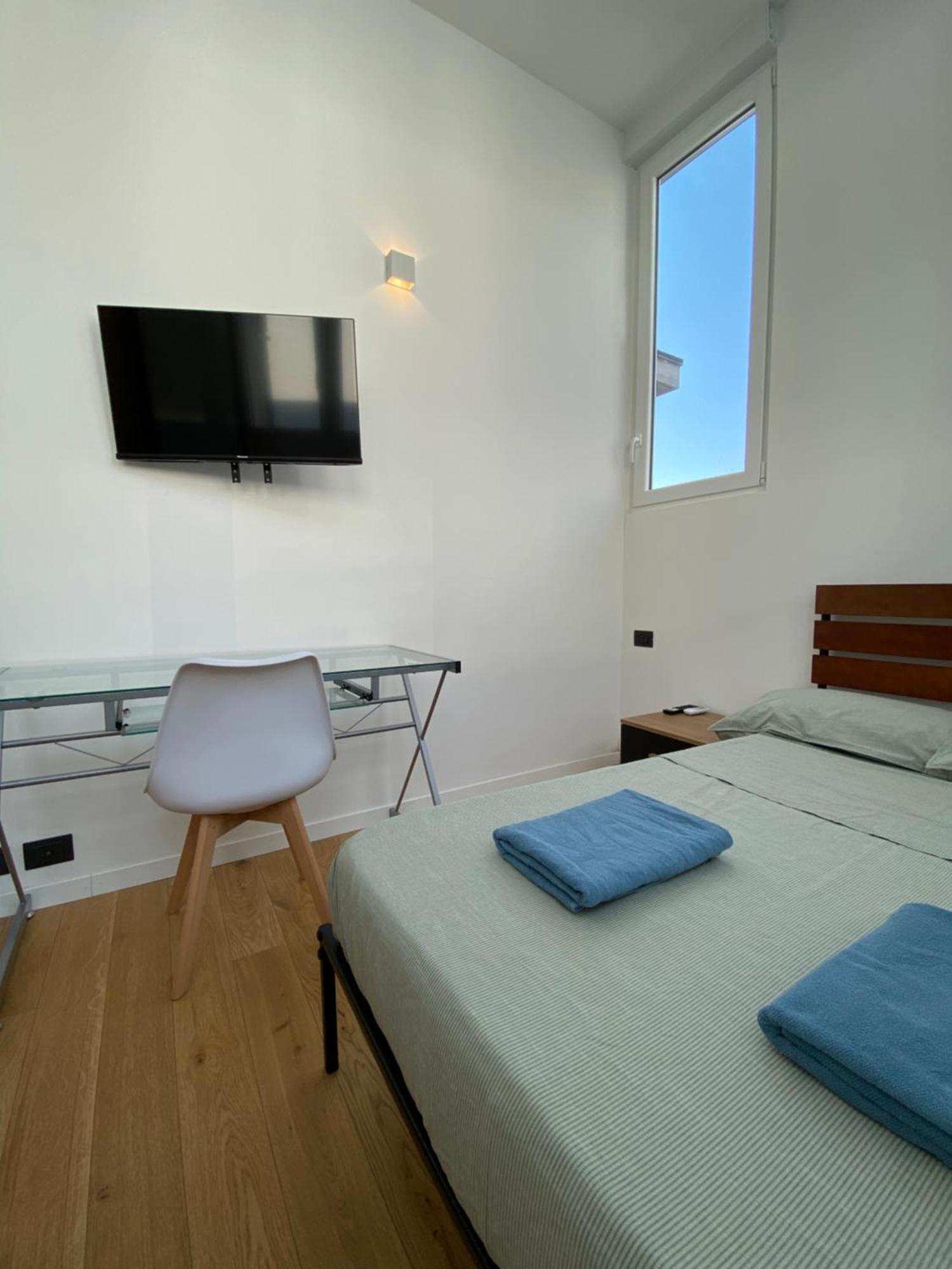 Modern 3 Bedrooms Appartamento