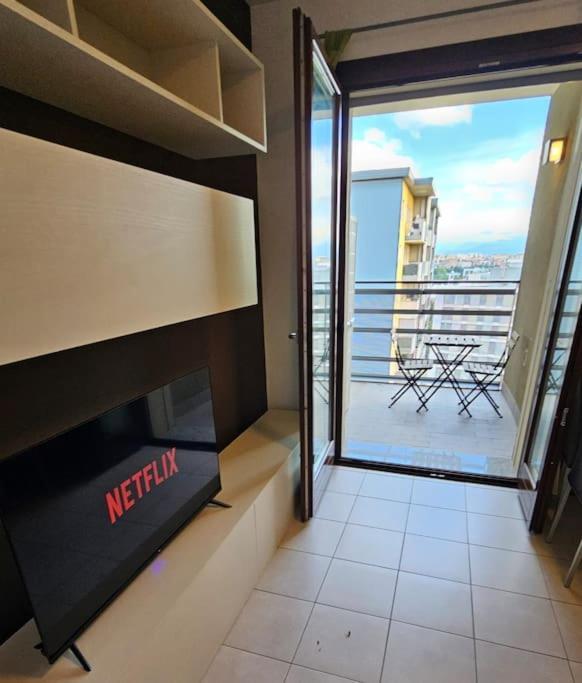 13th Floor, Garage Gratis, Metro M5 A 200mt, Giardino Giochi, Bicocca Appartement Milaan