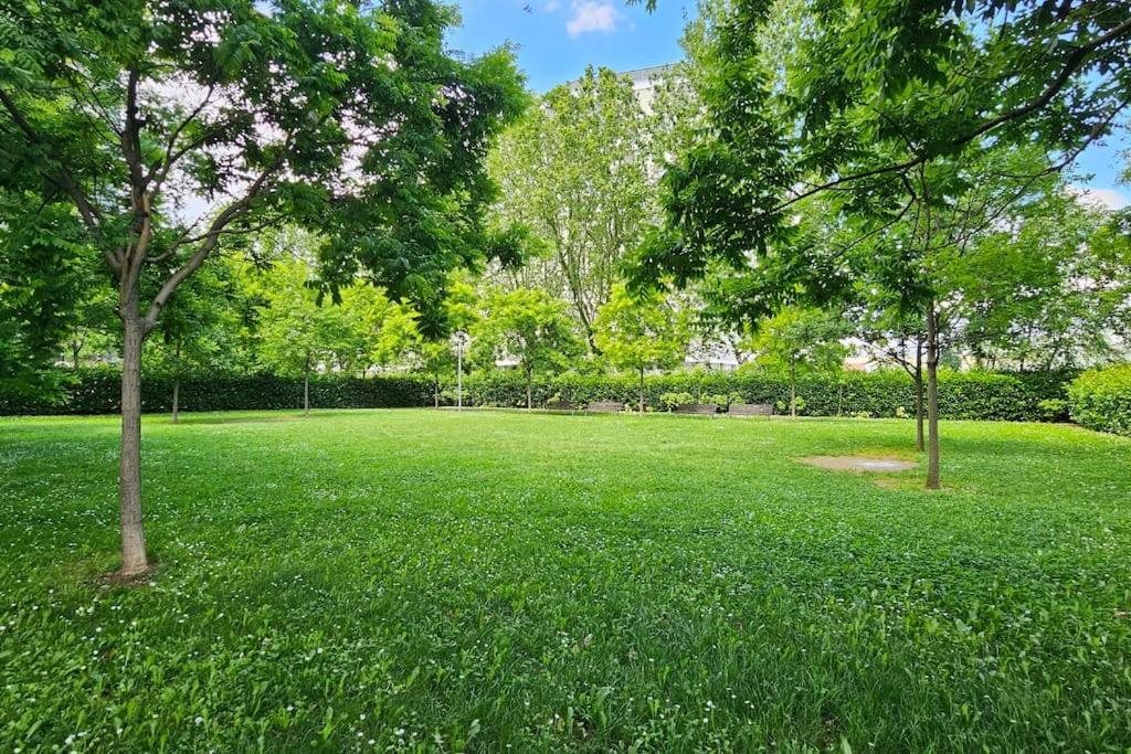 13th Floor, Garage Gratis, Metro M5 A 200mt, Giardino Giochi, Bicocca Milaan