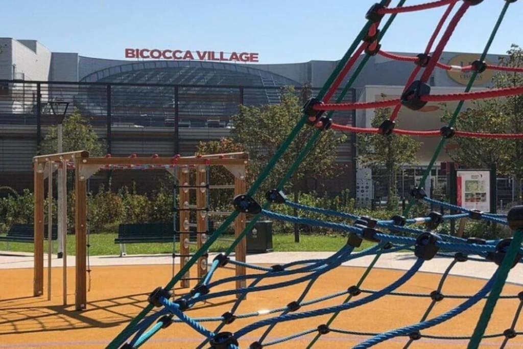 13th Floor, Garage Gratis, Metro M5 A 200mt, Giardino Giochi, Bicocca * Milaan