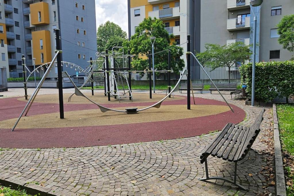 13th Floor, Garage Gratis, Metro M5 A 200mt, Giardino Giochi, Bicocca Appartement *