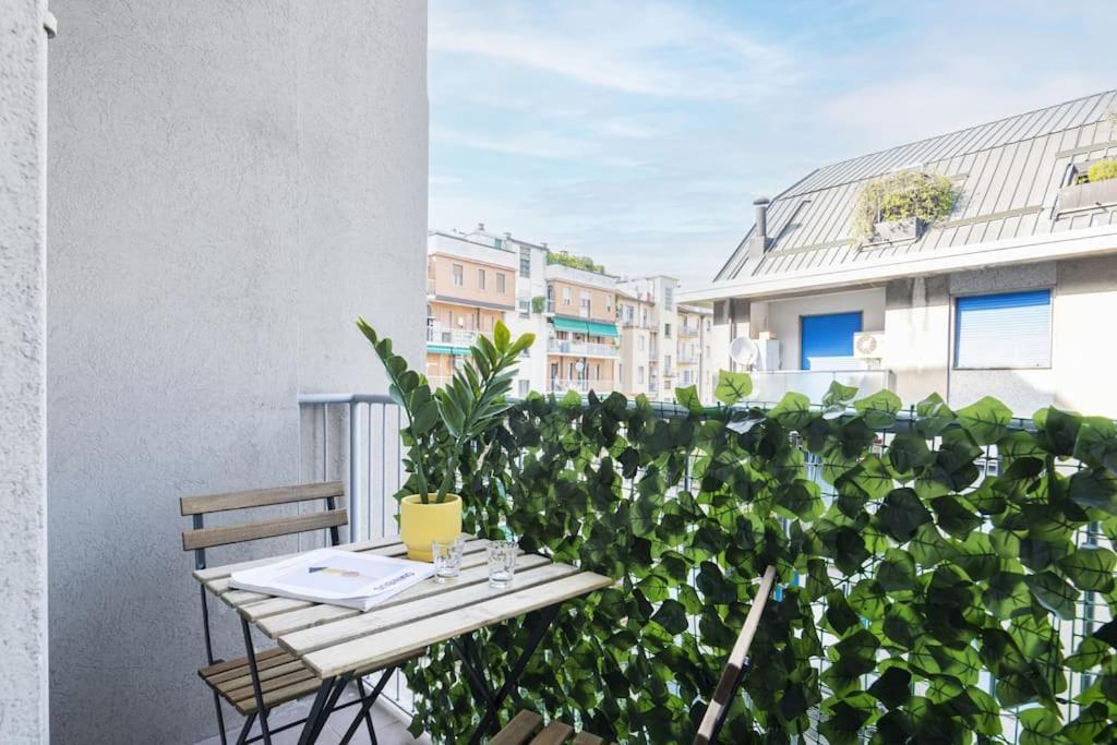 Apartment Easylife - With Balcony Near Navigli