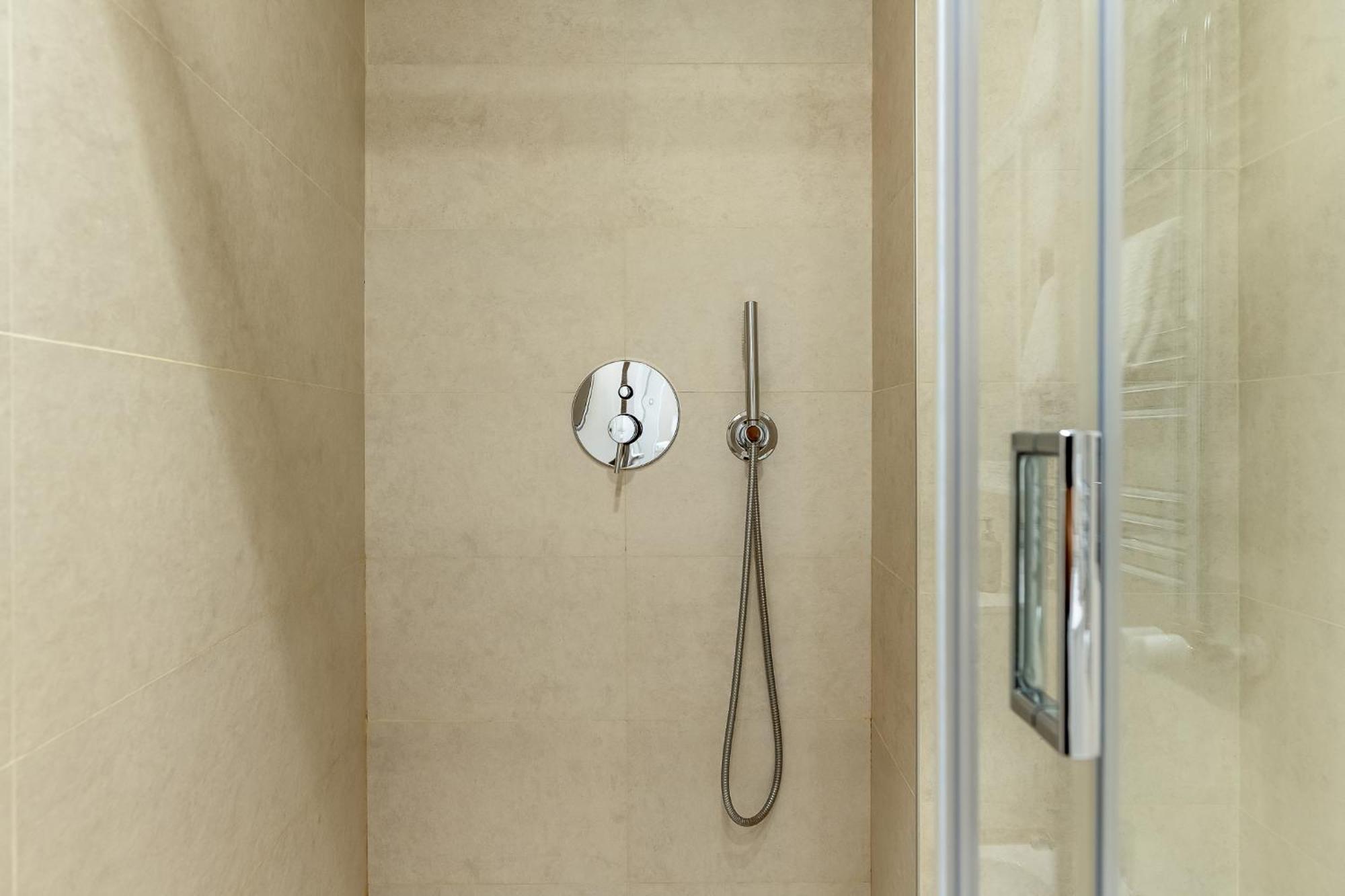 Apartment Porta Venezia New Luxury - Wifi Full Equiped Milan
