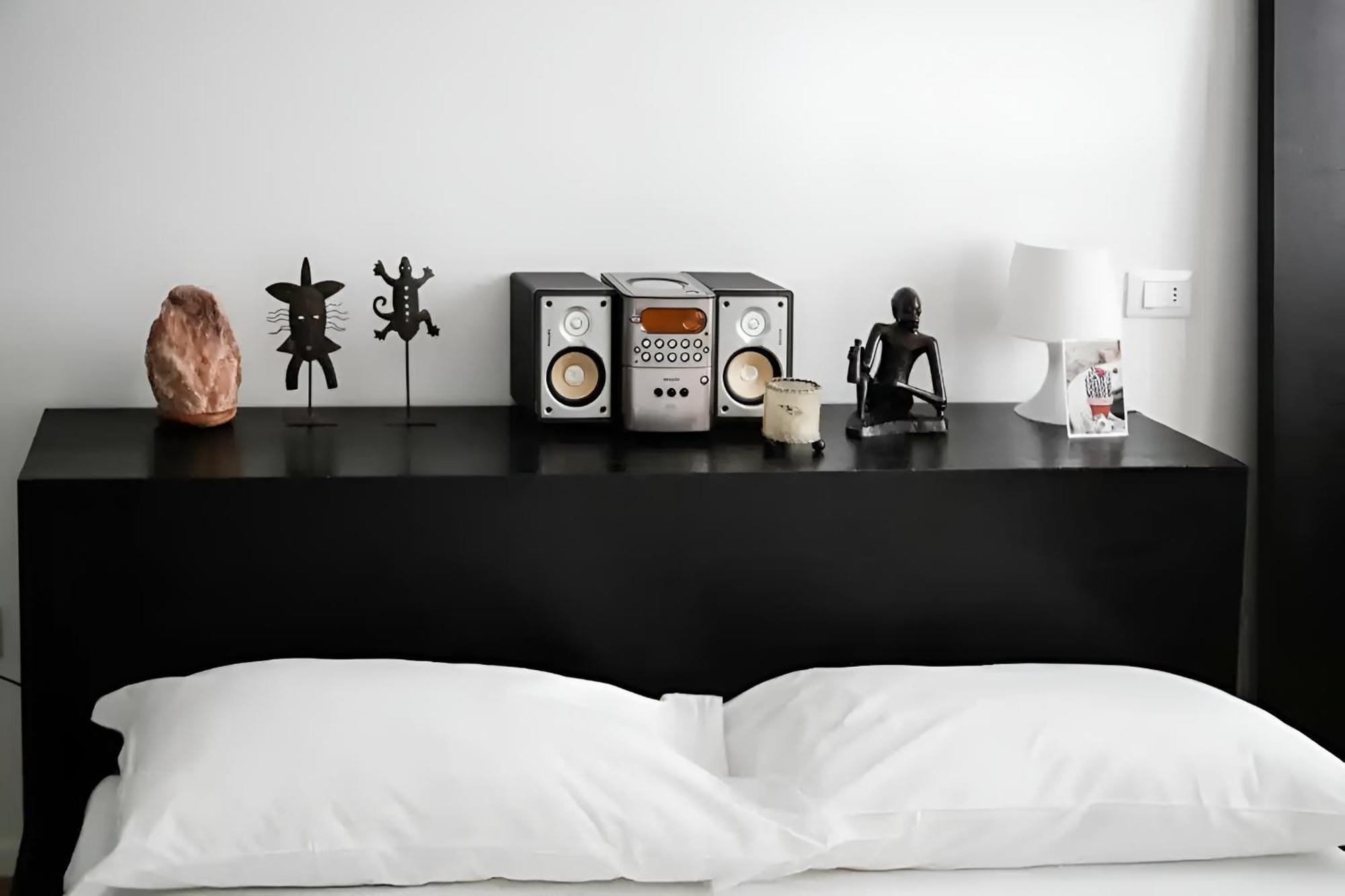 Apartment Yr - Station *