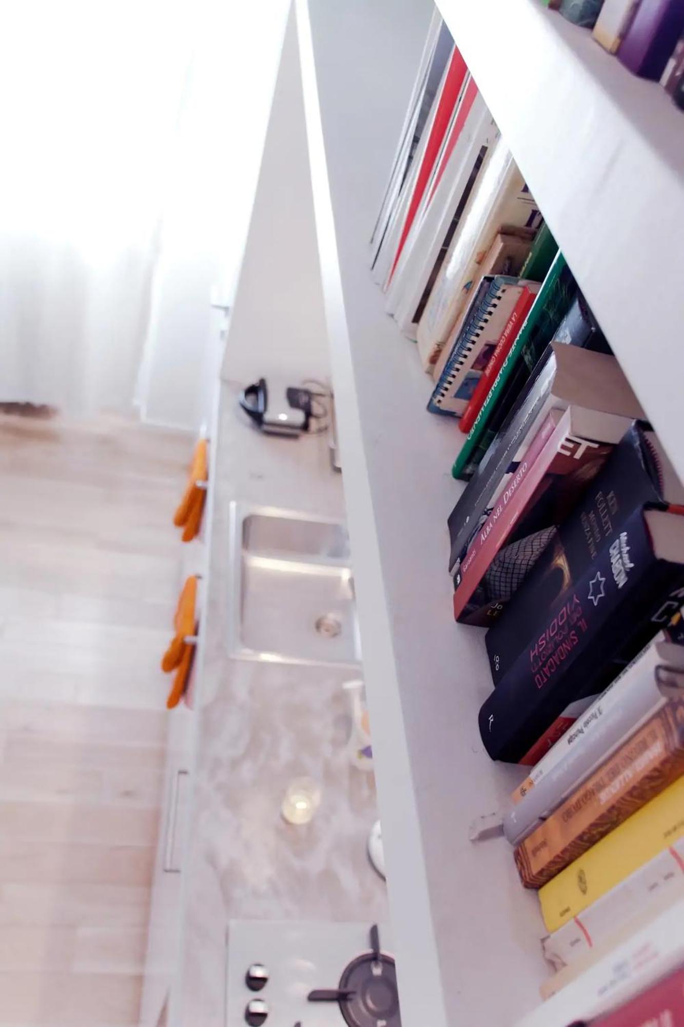 Apartment Yr - Station
