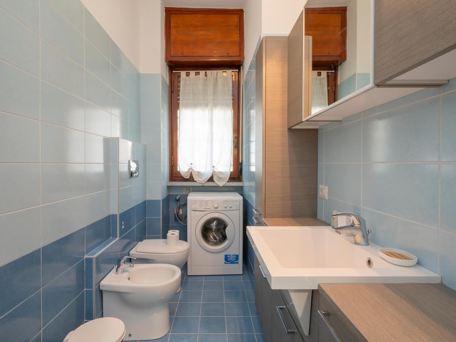 Xenia - Renovated Two-room In Fiera Area Appartamento