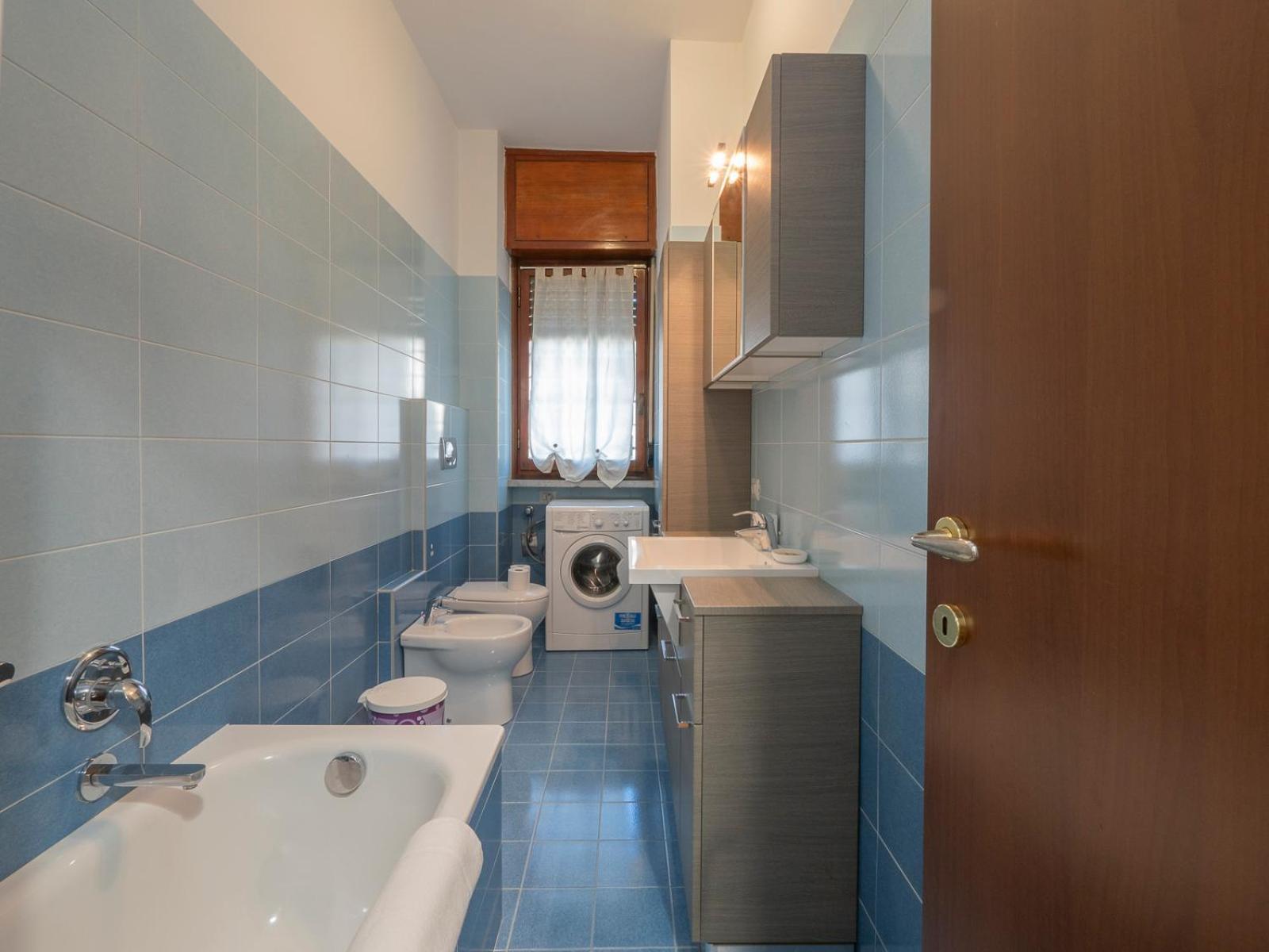 Xenia - Renovated Two-room In Fiera Area Appartamento Milano