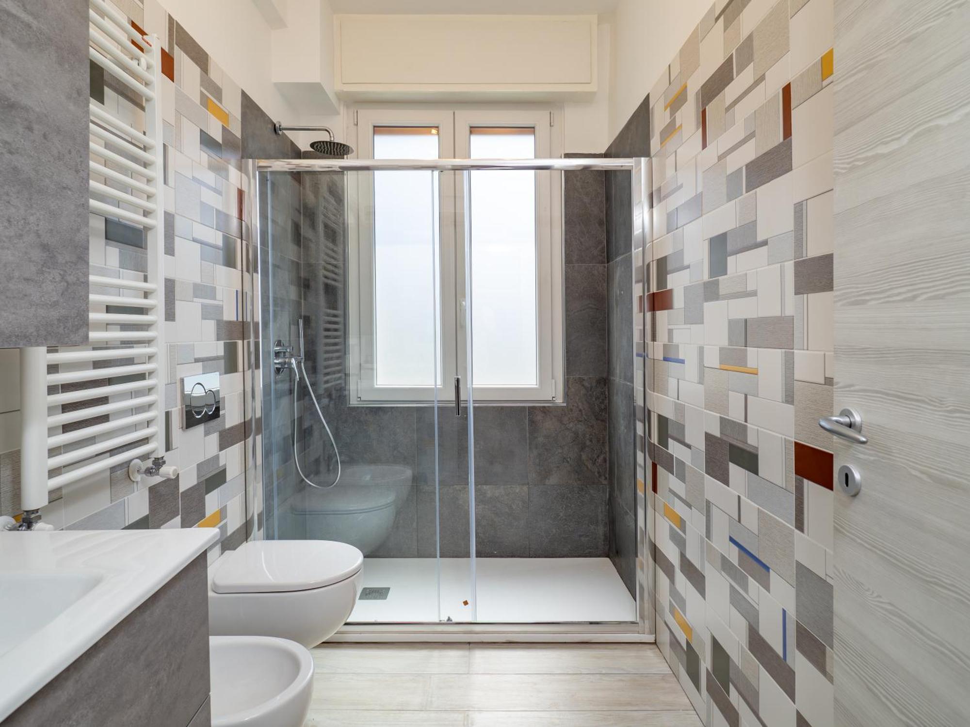 Apartment Modern 2br With Private Balcony, Steps To Metro Milan