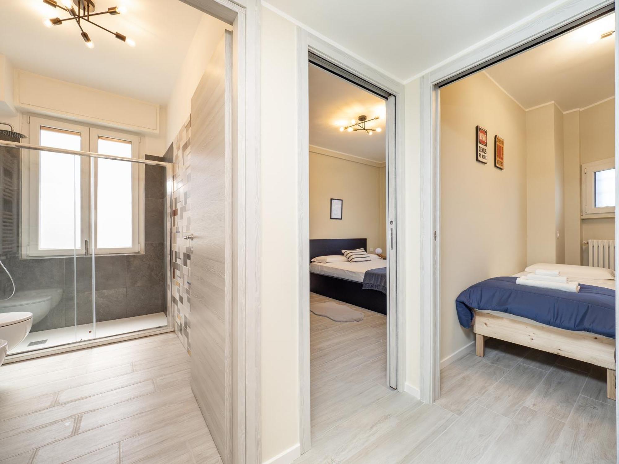 Modern 2br With Private Balcony, Steps To Metro Apartment *