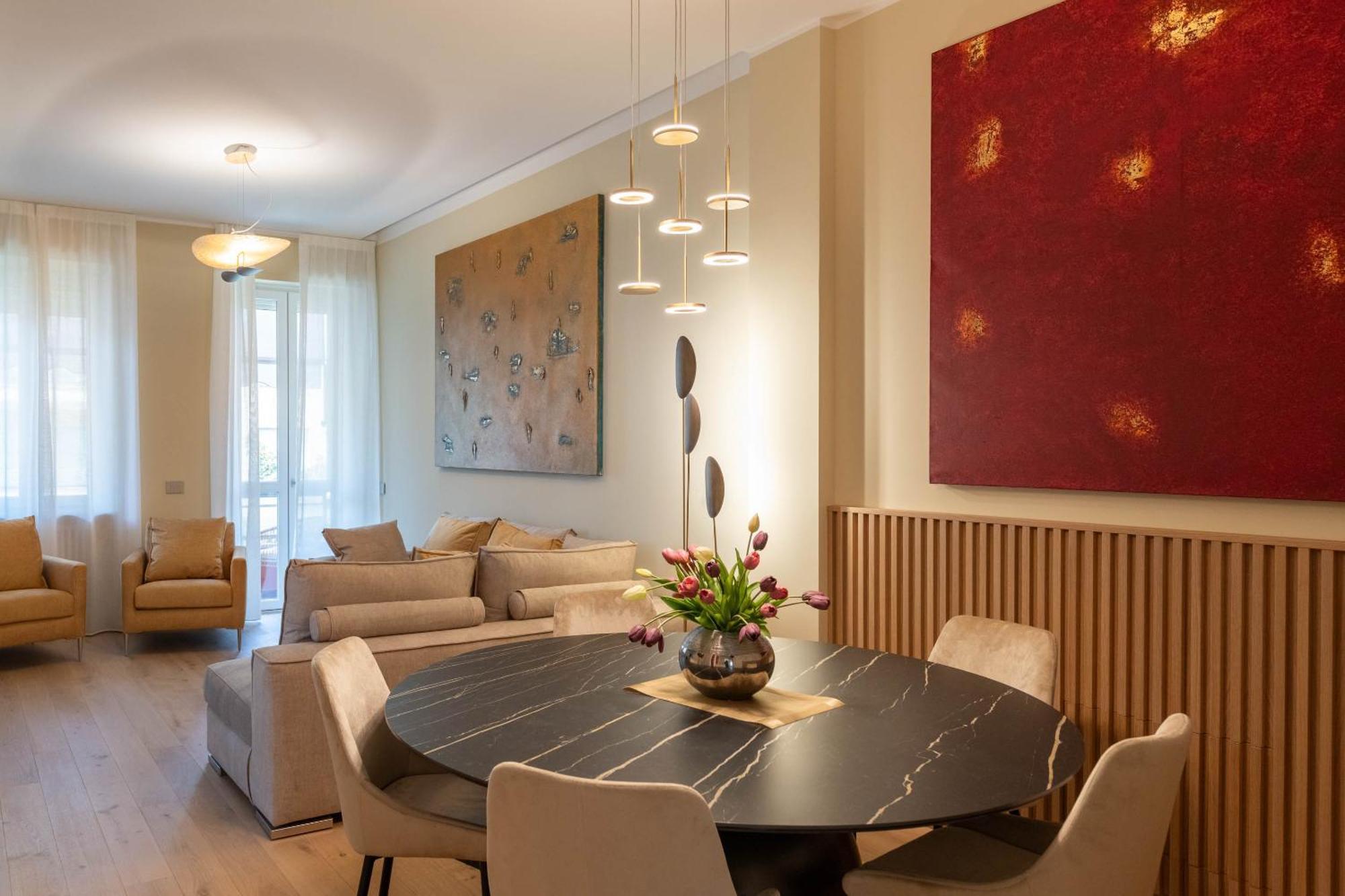 Apartment Heart Duomo Missori Milan
