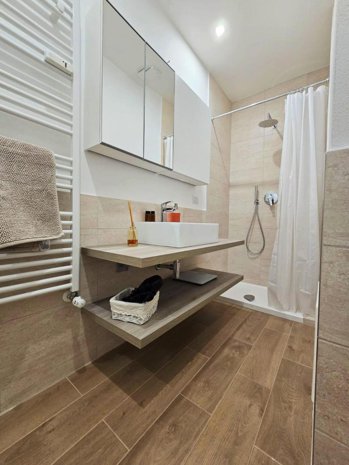 Apartment Yr - Tibaldi Milan