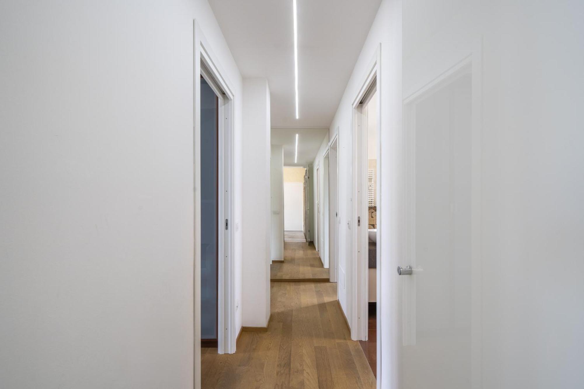 Apartment Glamorous Terrace Excl 3bdr A 300mt Da Milan