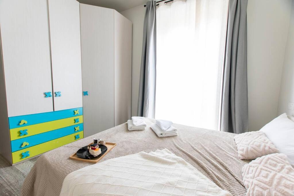 We - Sarpi House - *