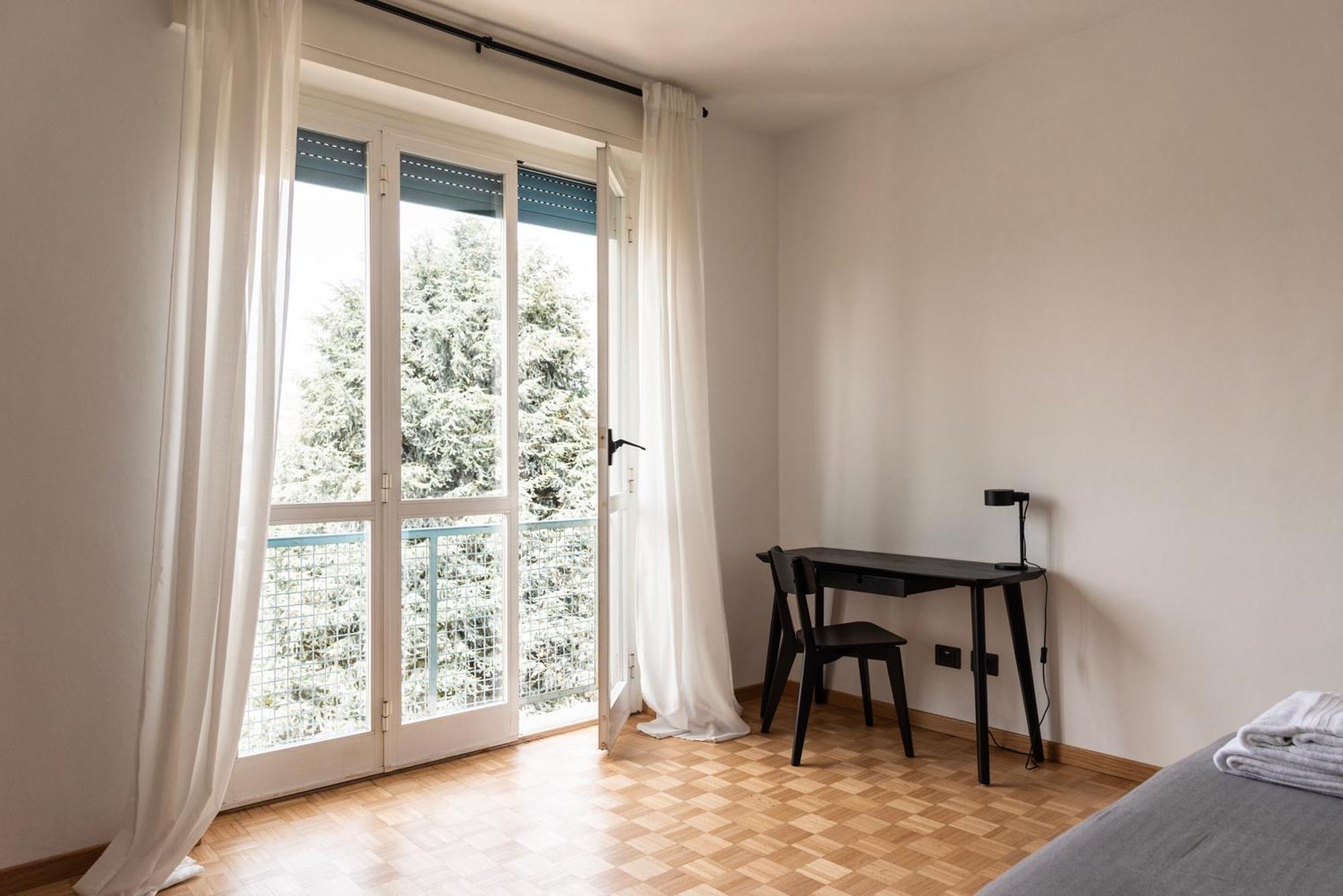 Youhosty- Terragni 31 * Milano