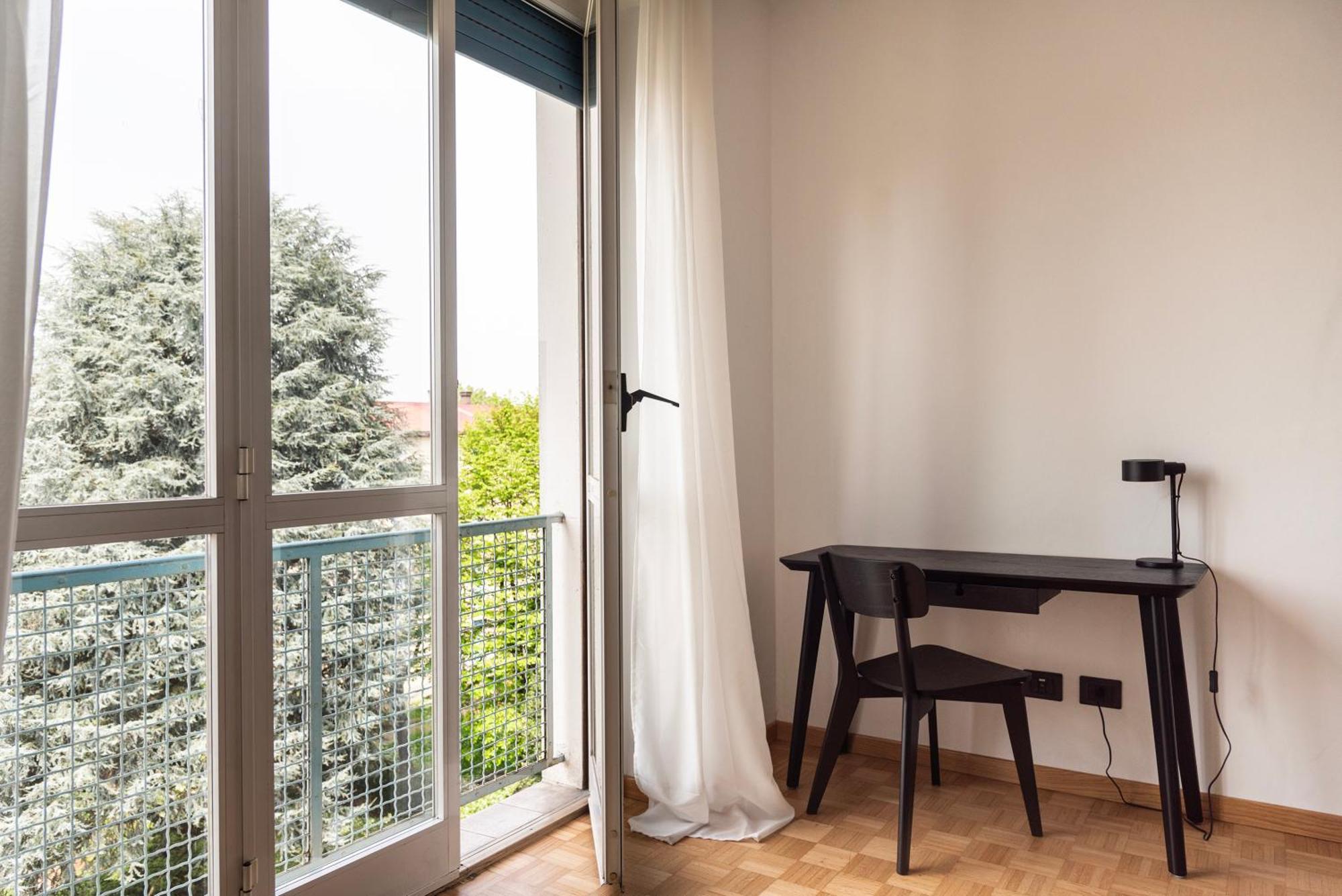 Appartamento Youhosty- Terragni 31 *