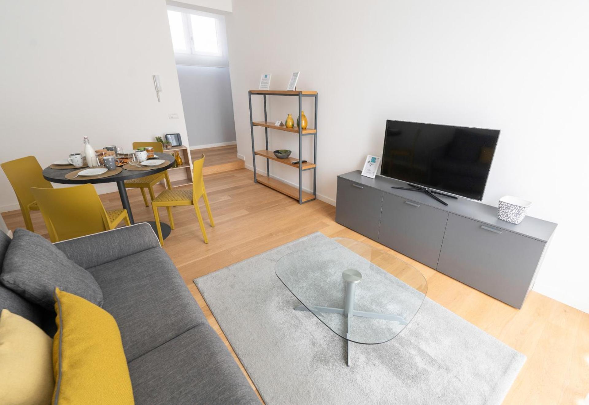 Apartment Elegant In The Heart Of Milan