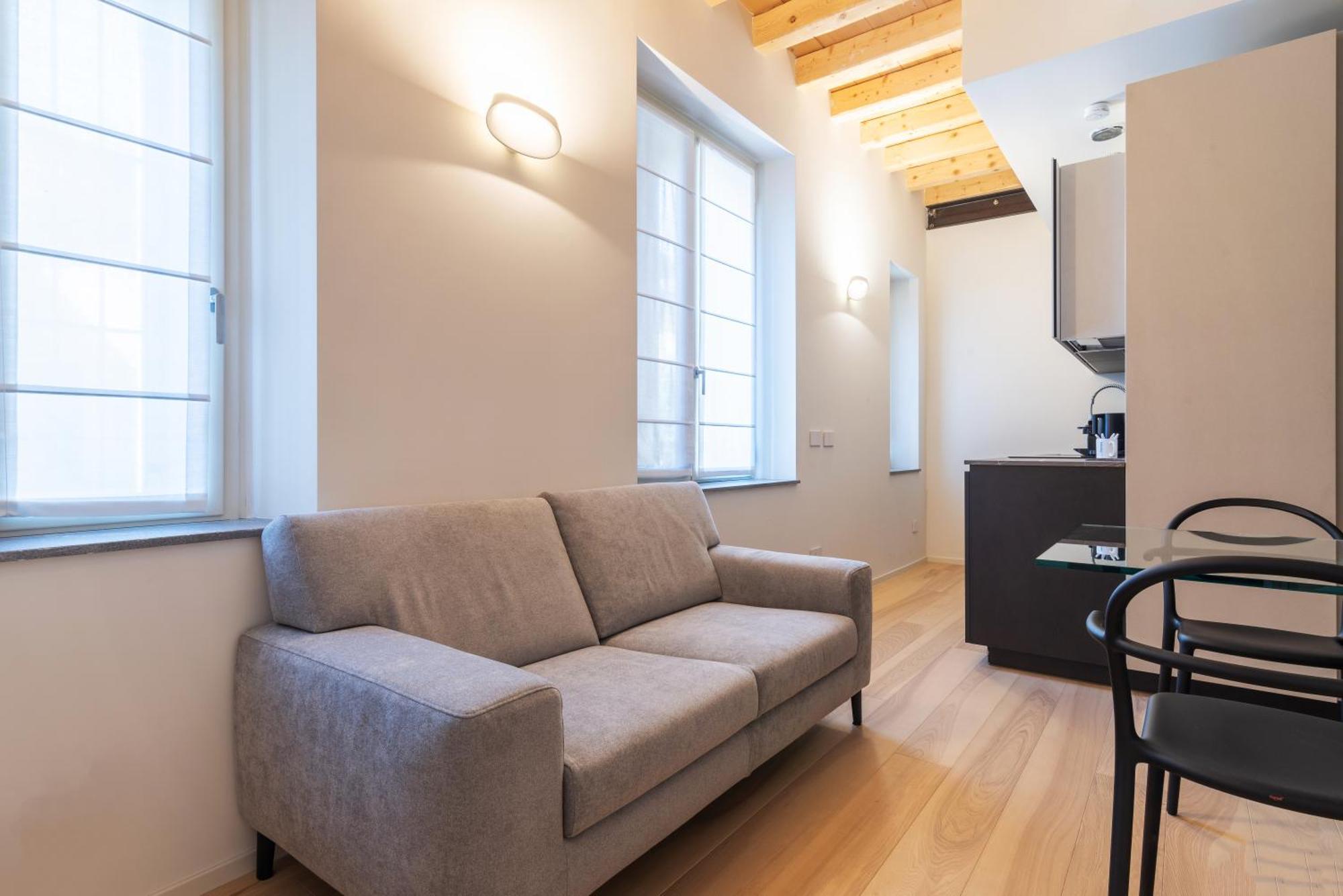Easyhomes - Bandello Apartment *