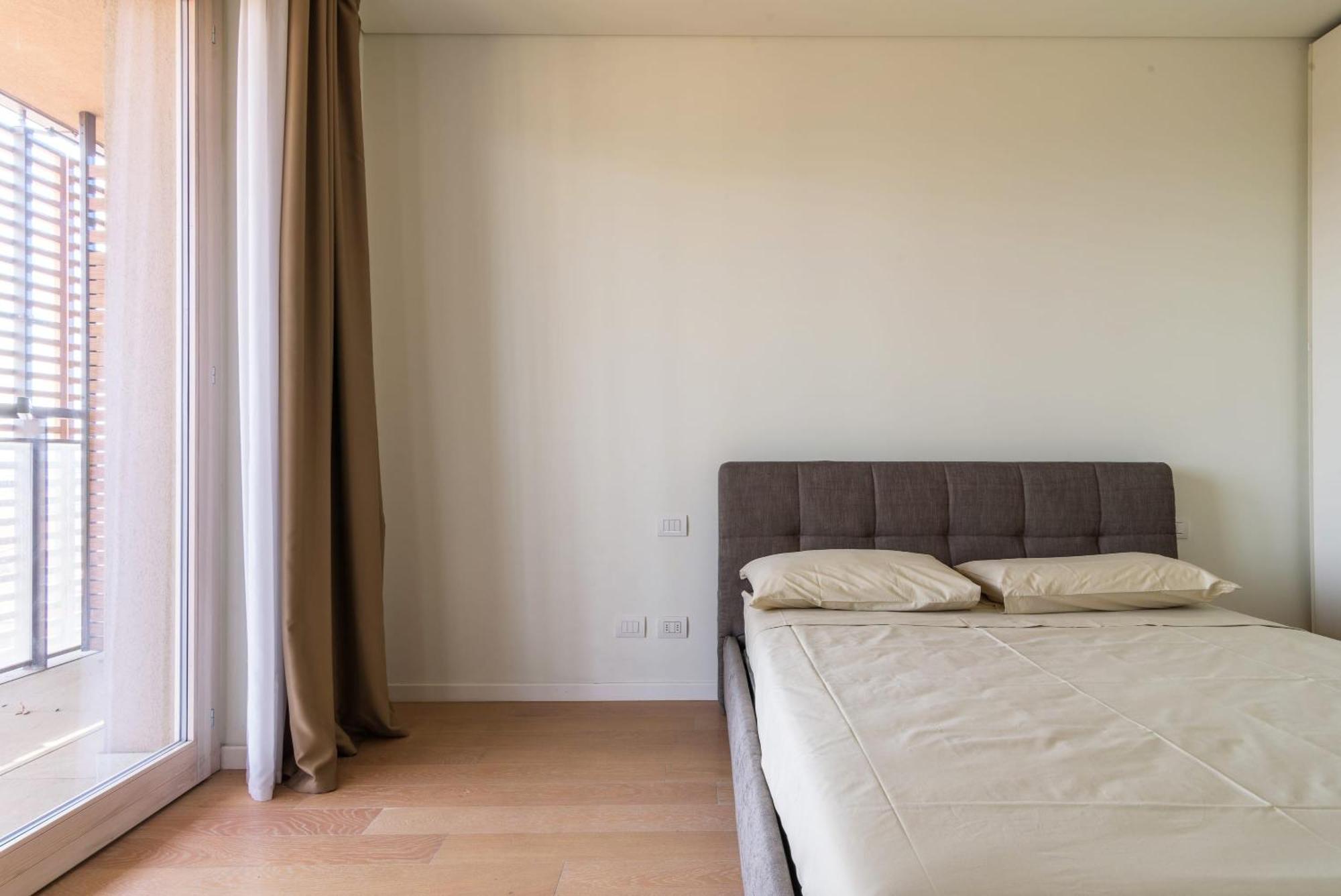 Luxury Flat With Pool Gym Spa Parking - Unit9b Appartement