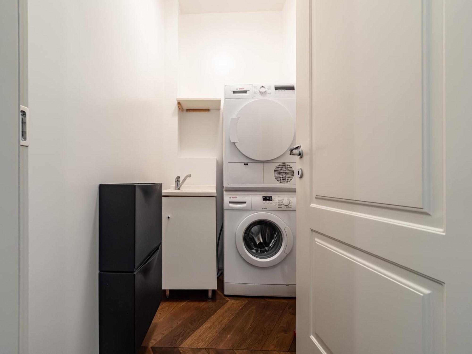 Citta Studi Elegant Huge Apartment