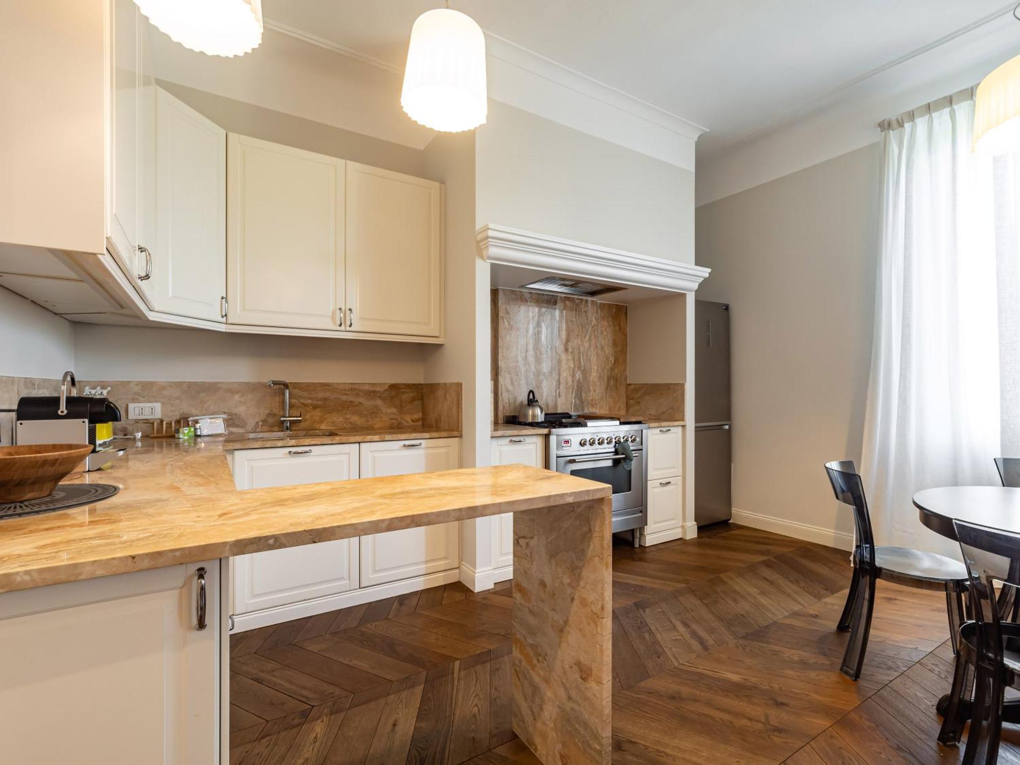 Citta Studi Elegant Huge Apartment