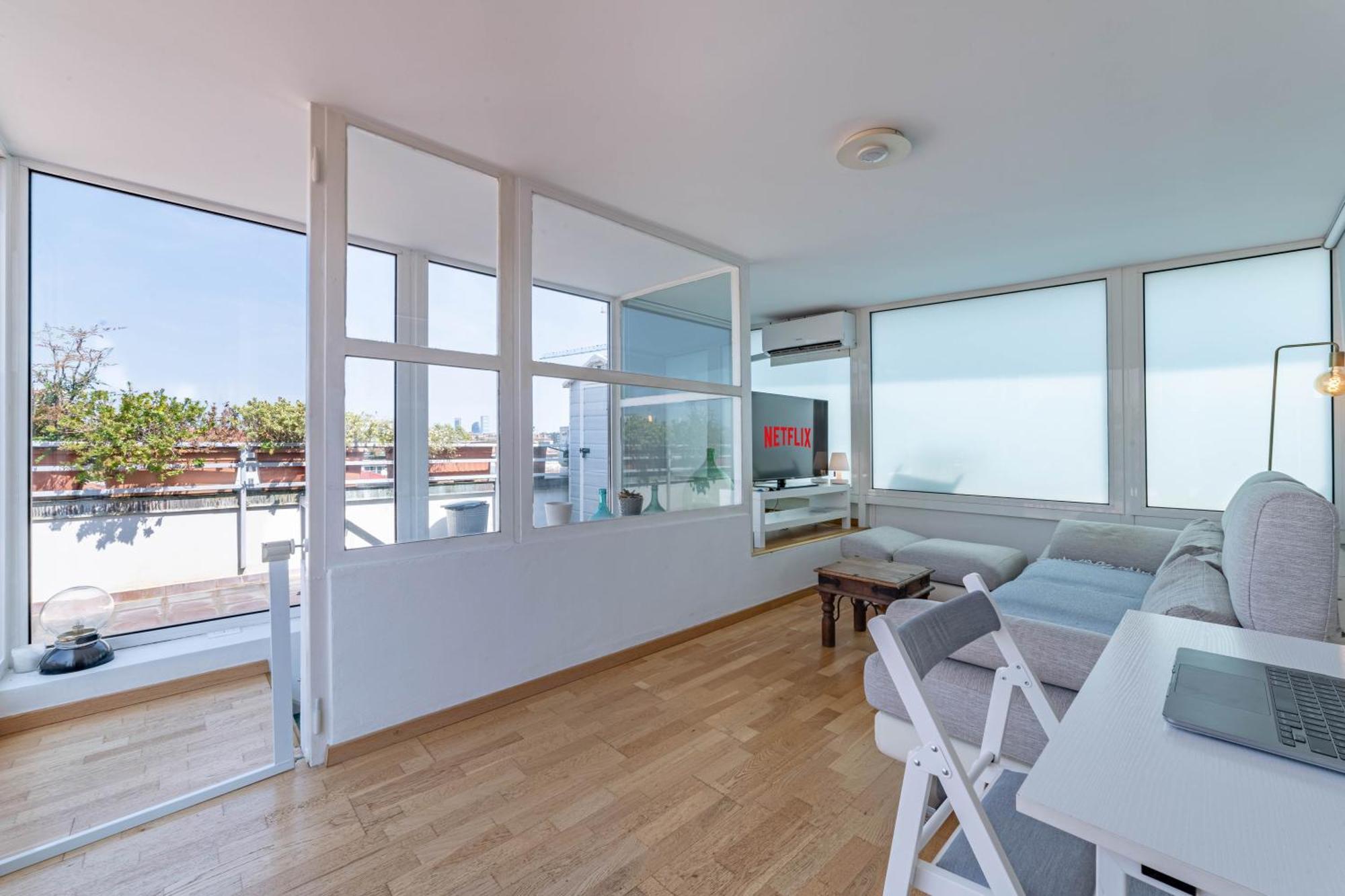 Lejlighed 10' Navigli, Penthouse With Panoramic View