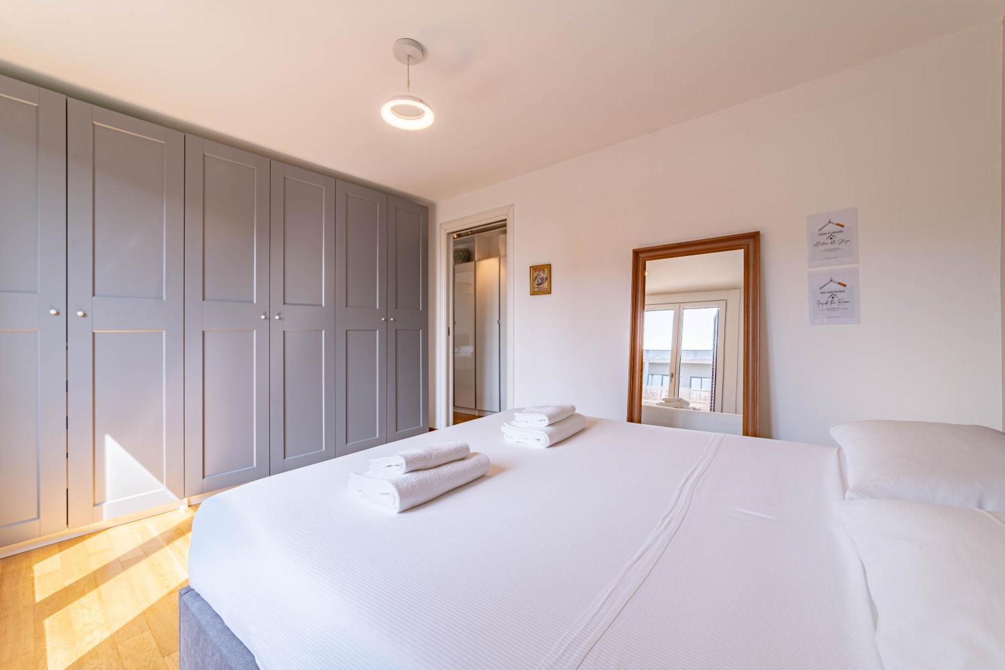 10' Navigli, Penthouse With Panoramic View * Milano