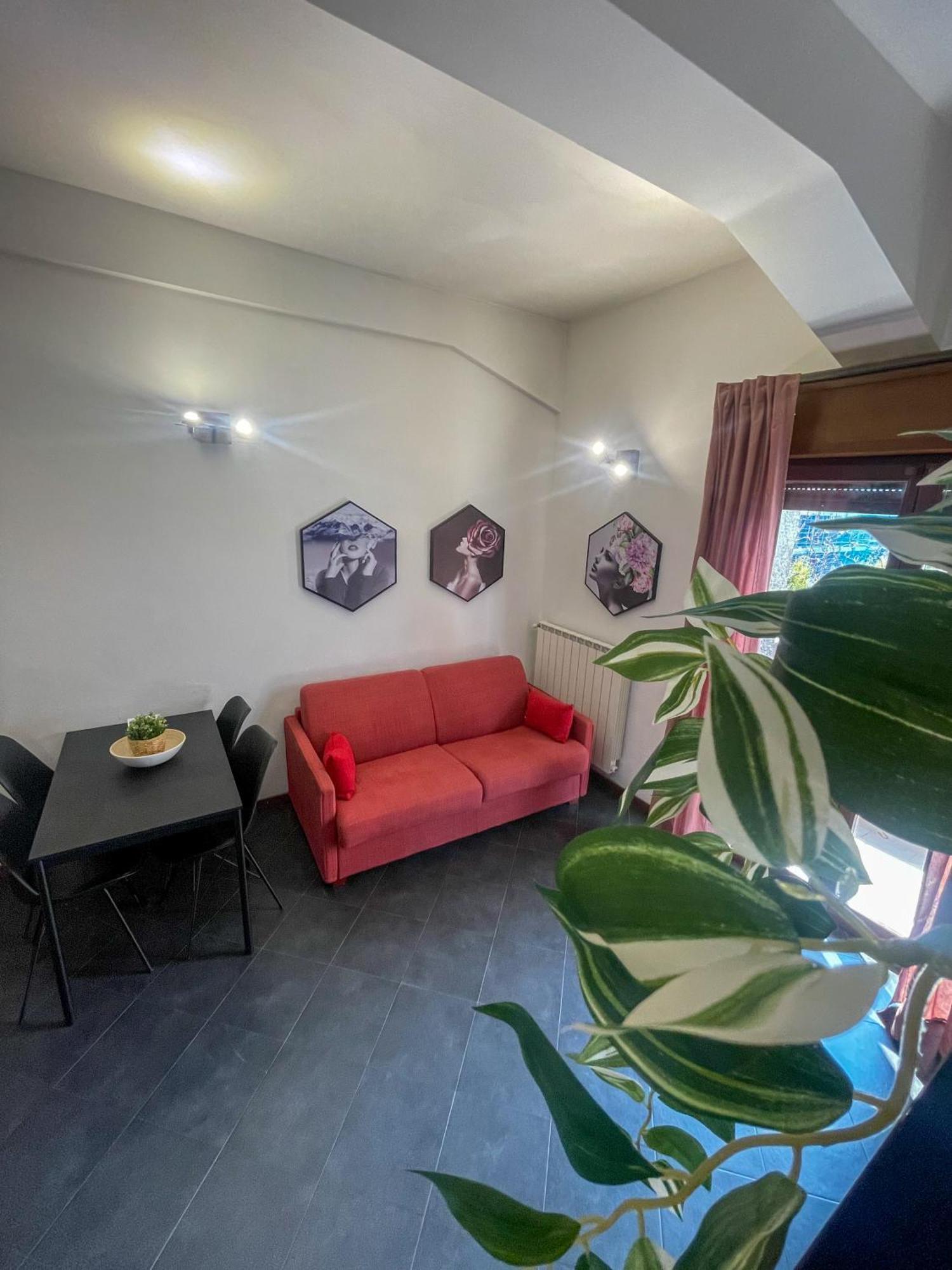 Apartment Home In Town - Niguarda - Metro M3 Sotto Casa - Duomo In 12Min Mailand
