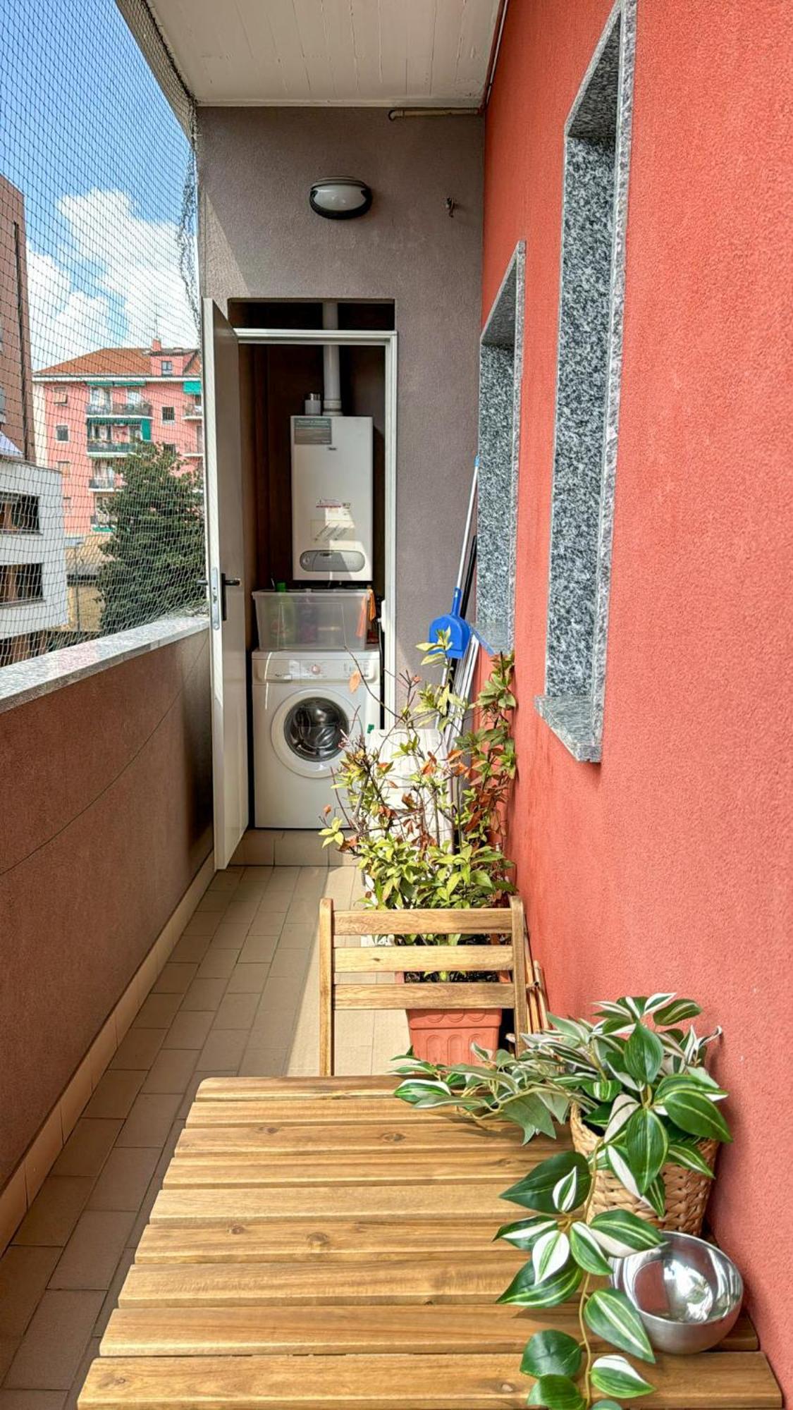 Home In Town - Niguarda - Metro M3 Sotto Casa - Duomo In 12Min Apartment *