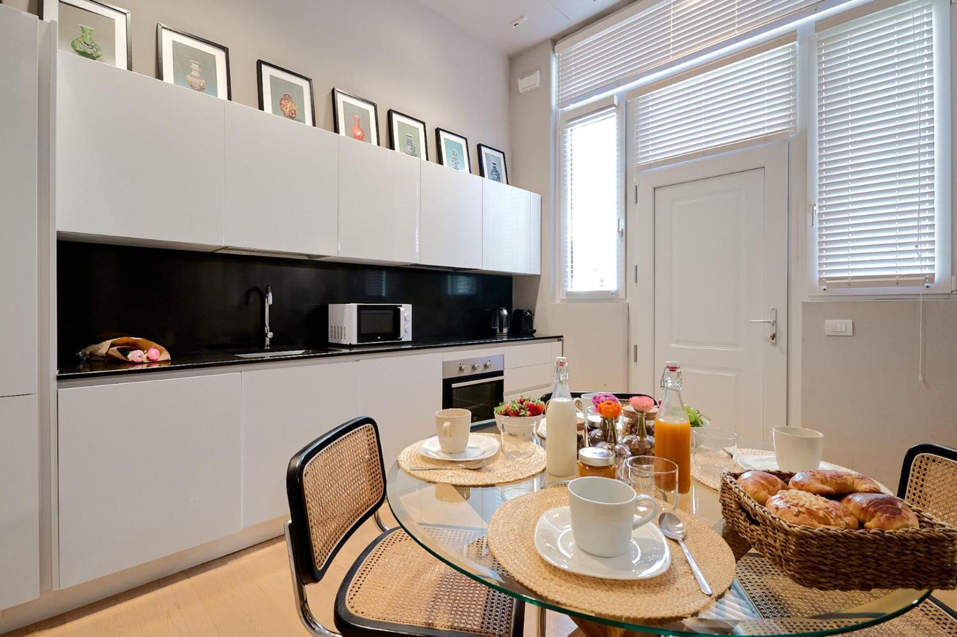 Style Loft In Great Location *