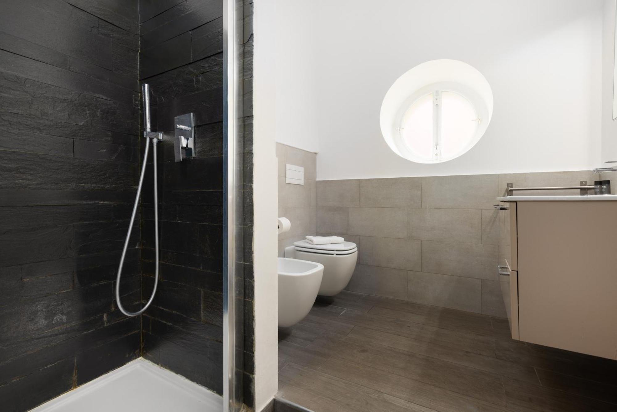 I Prime Location I Metro At Your Door, Duomo In 15 Min! Milano