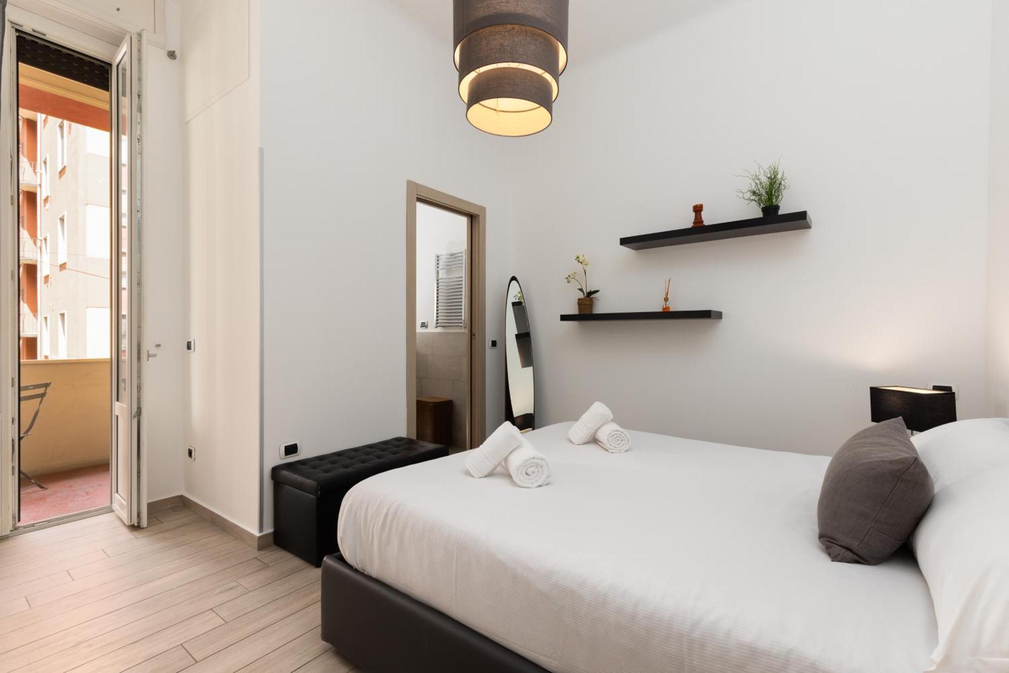 Lejlighed I Prime Location I Metro At Your Door, Duomo In 15 Min! *