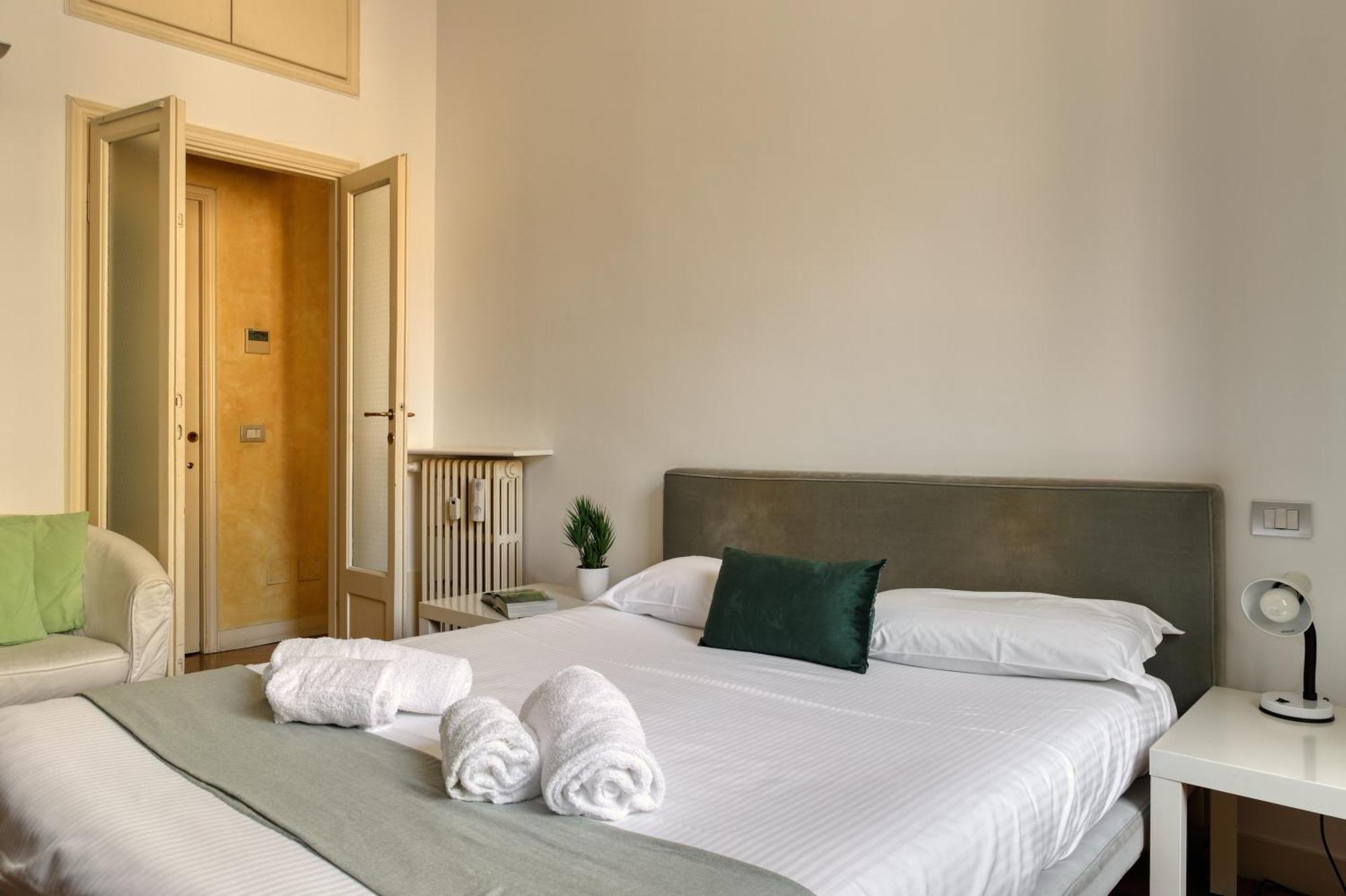 Joivy Warm & Airy Flat Near The Centre Milano