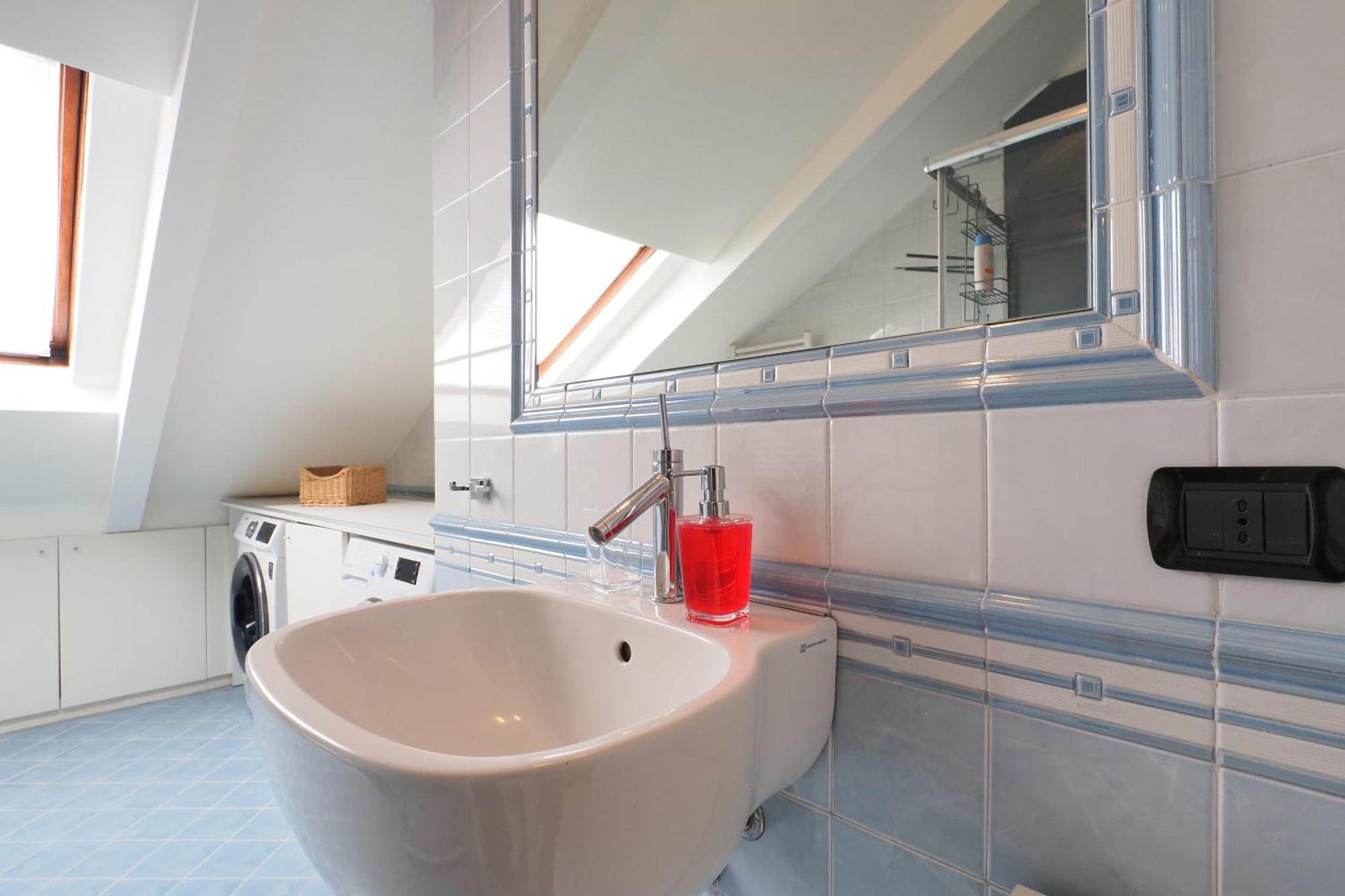 Apartment Primopiano - Savona 1 *
