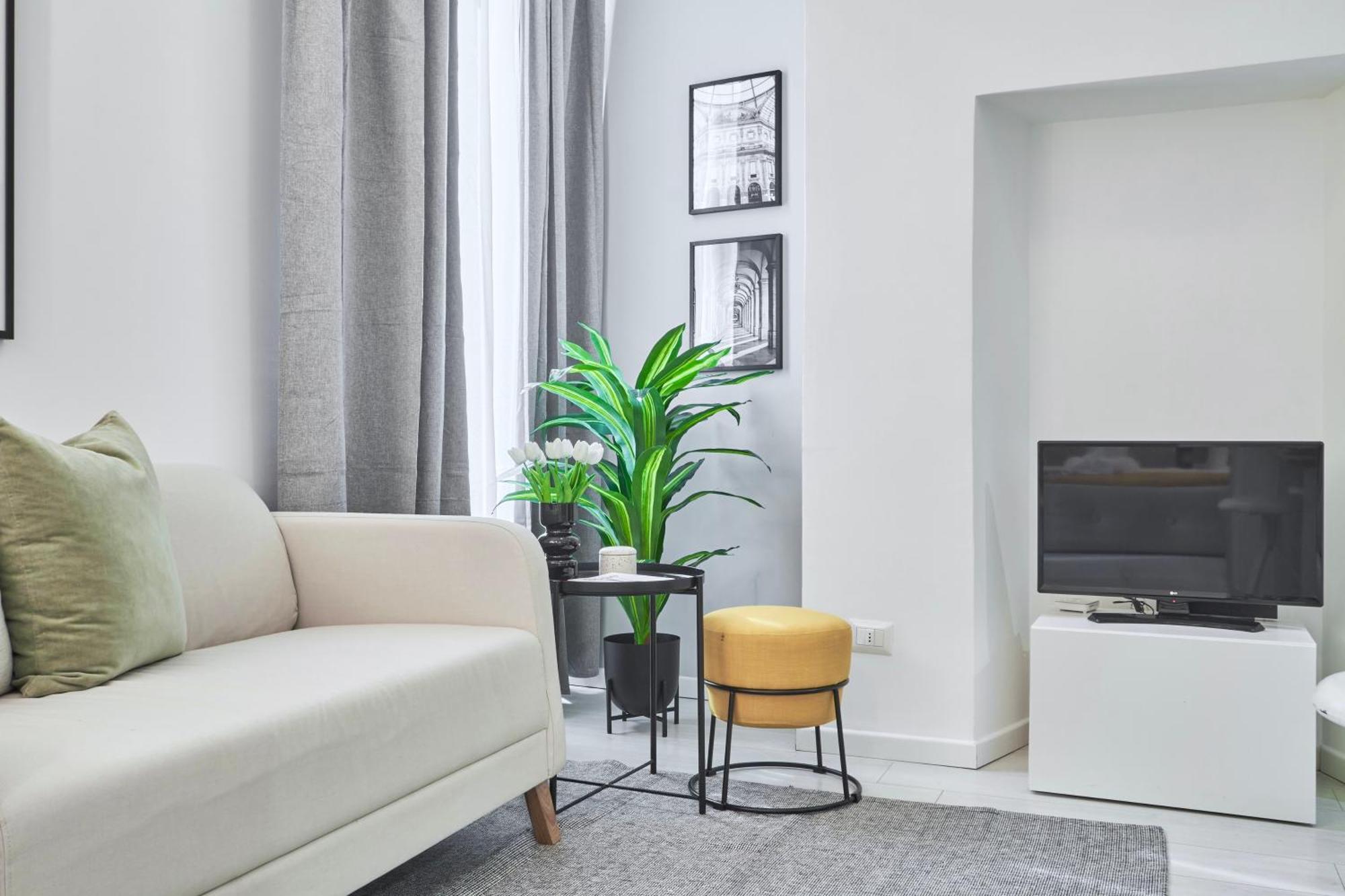 Elegante Minimal Dai Tocchi Botanici