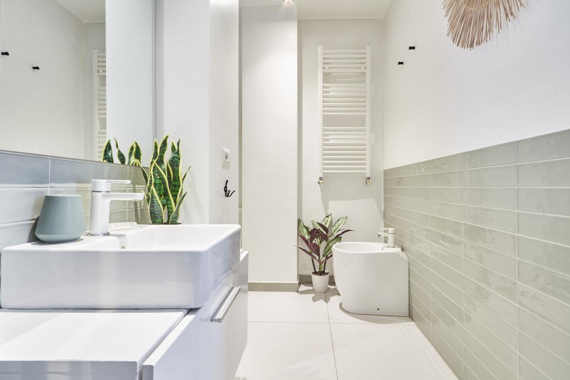 Elegante Minimal Dai Tocchi Botanici Apartment *