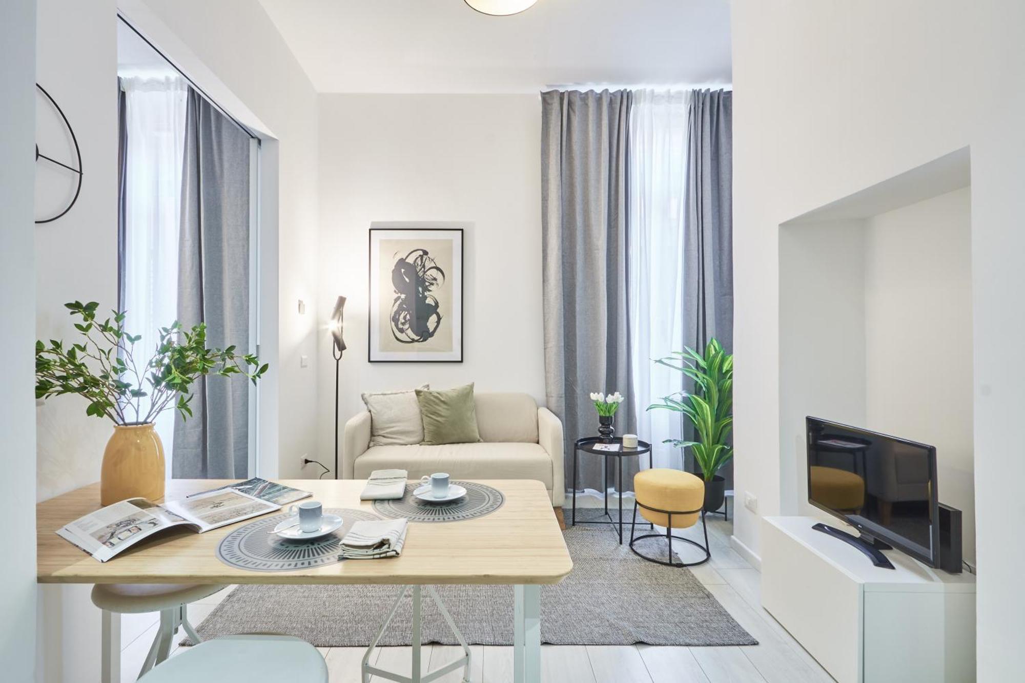 Apartment Elegante Minimal Dai Tocchi Botanici Milan