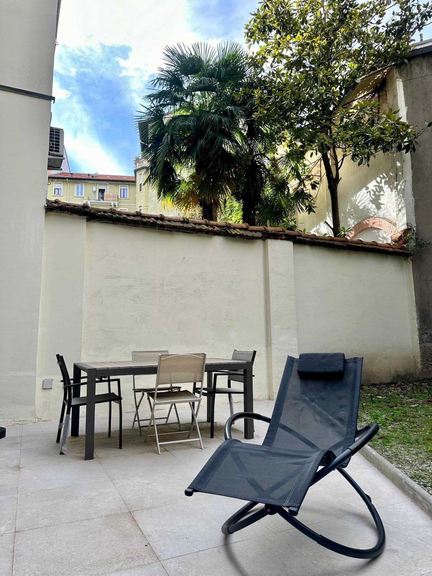 Lejlighed Lr Deluxe - Porta Venezia - Bilocale Con Giardino Privato *